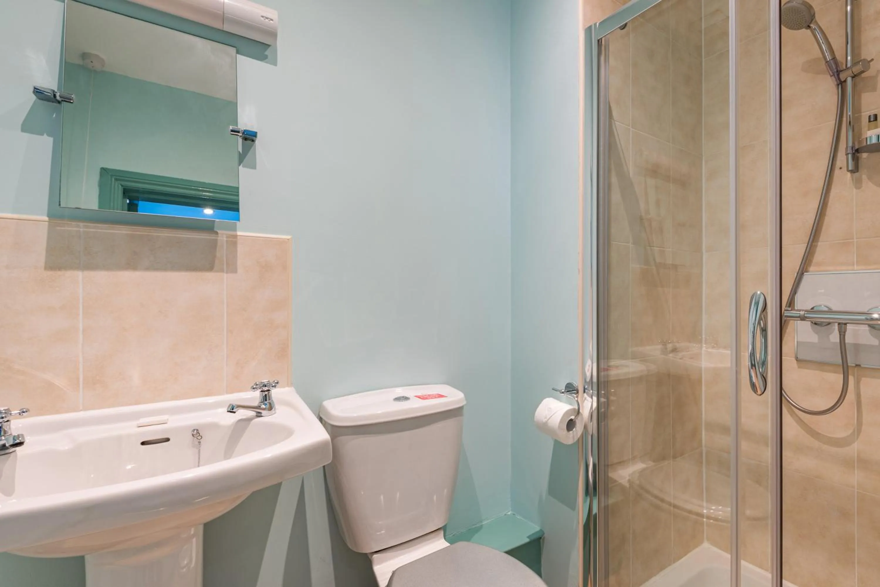 Shower in The Queens