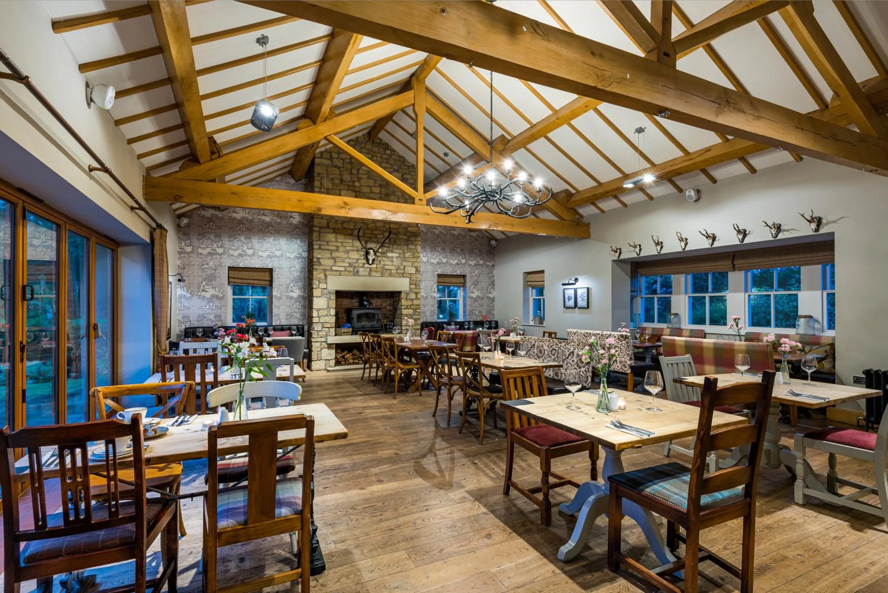 Restaurant/places to eat in The Queens