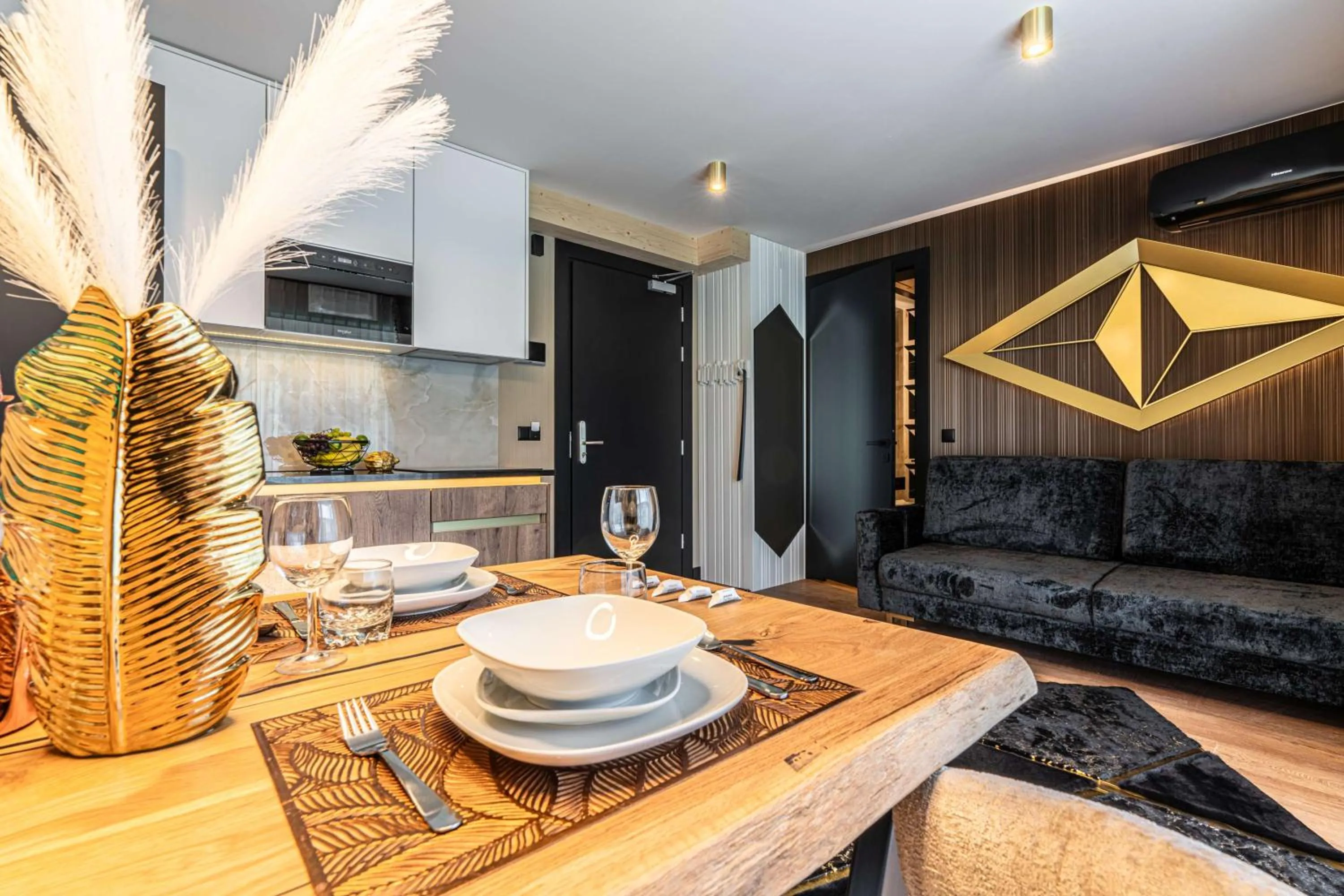 Kitchen or kitchenette in Złota Residence & SPA - 500m od Krupówek