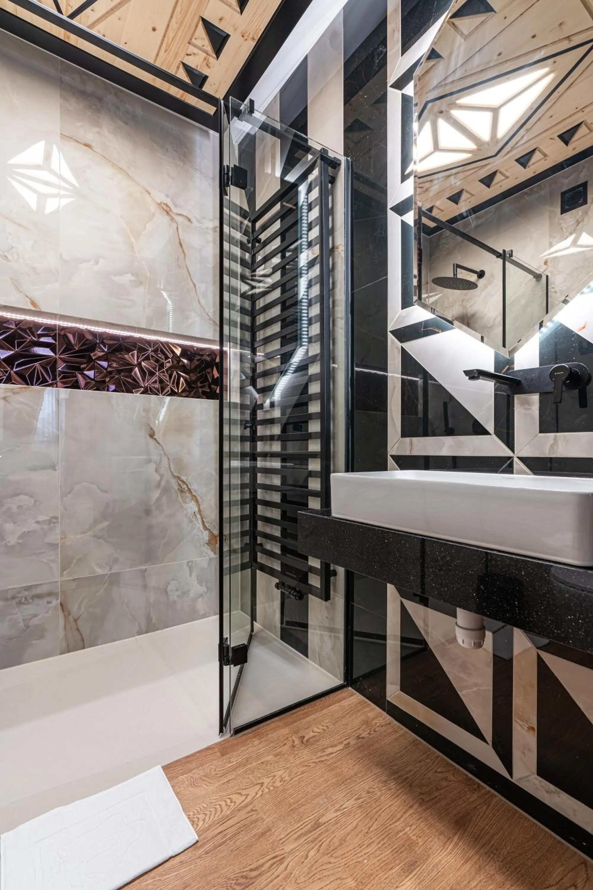Shower in Złota Residence & SPA - 500m od Krupówek