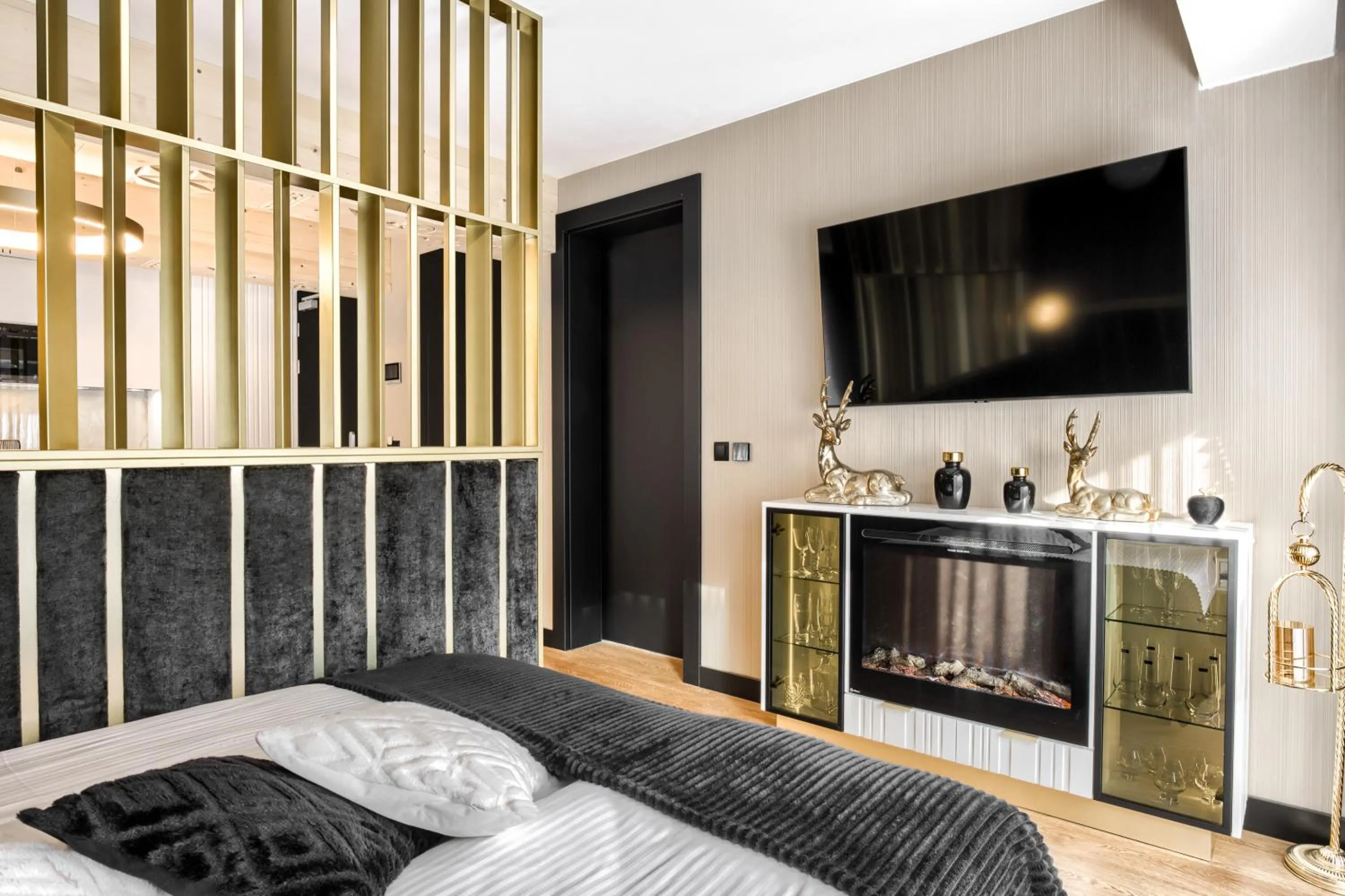 flat iron, Bed in Złota Residence & SPA - 500m od Krupówek