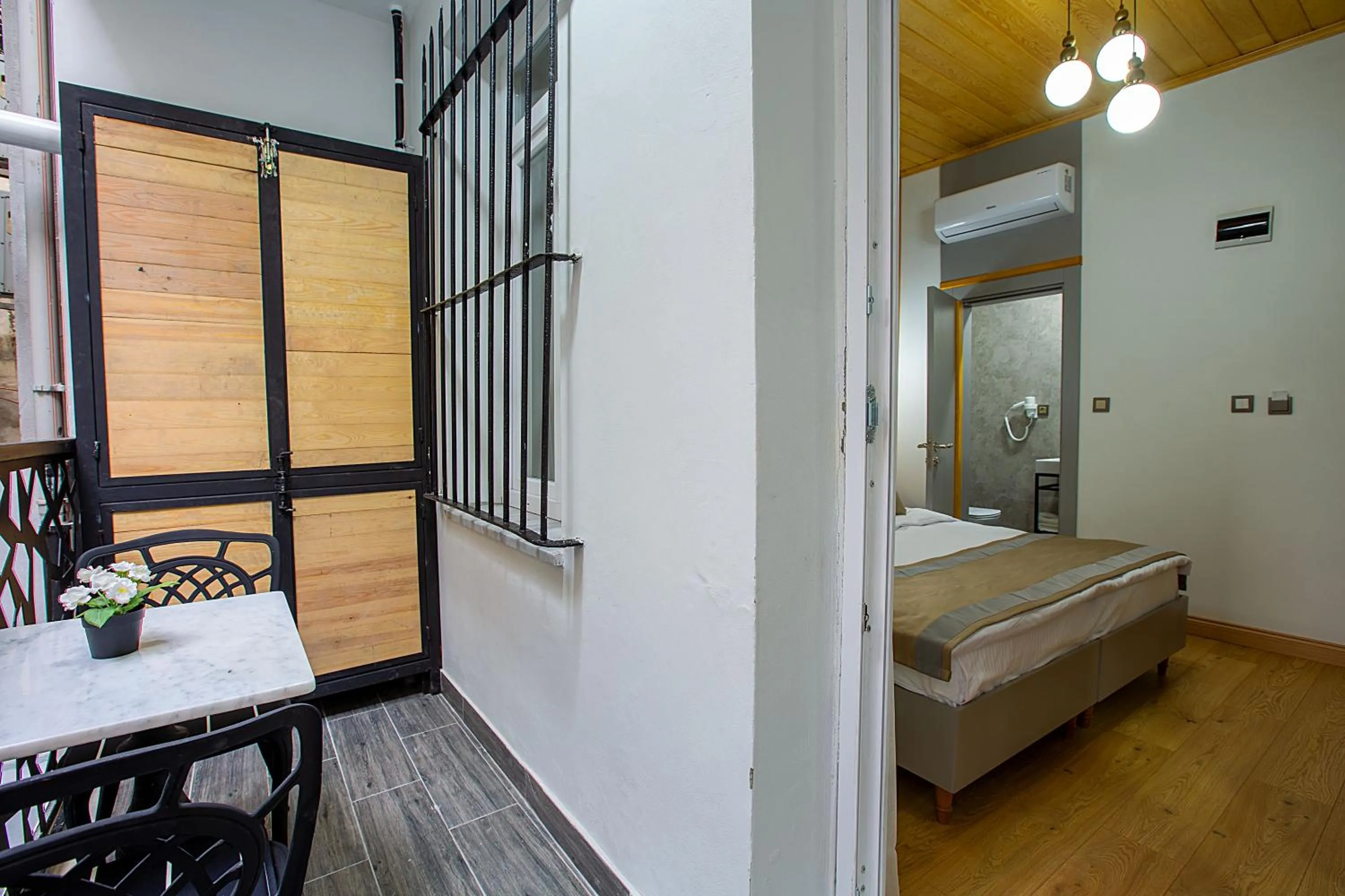 Bed in Guldehan Hotel