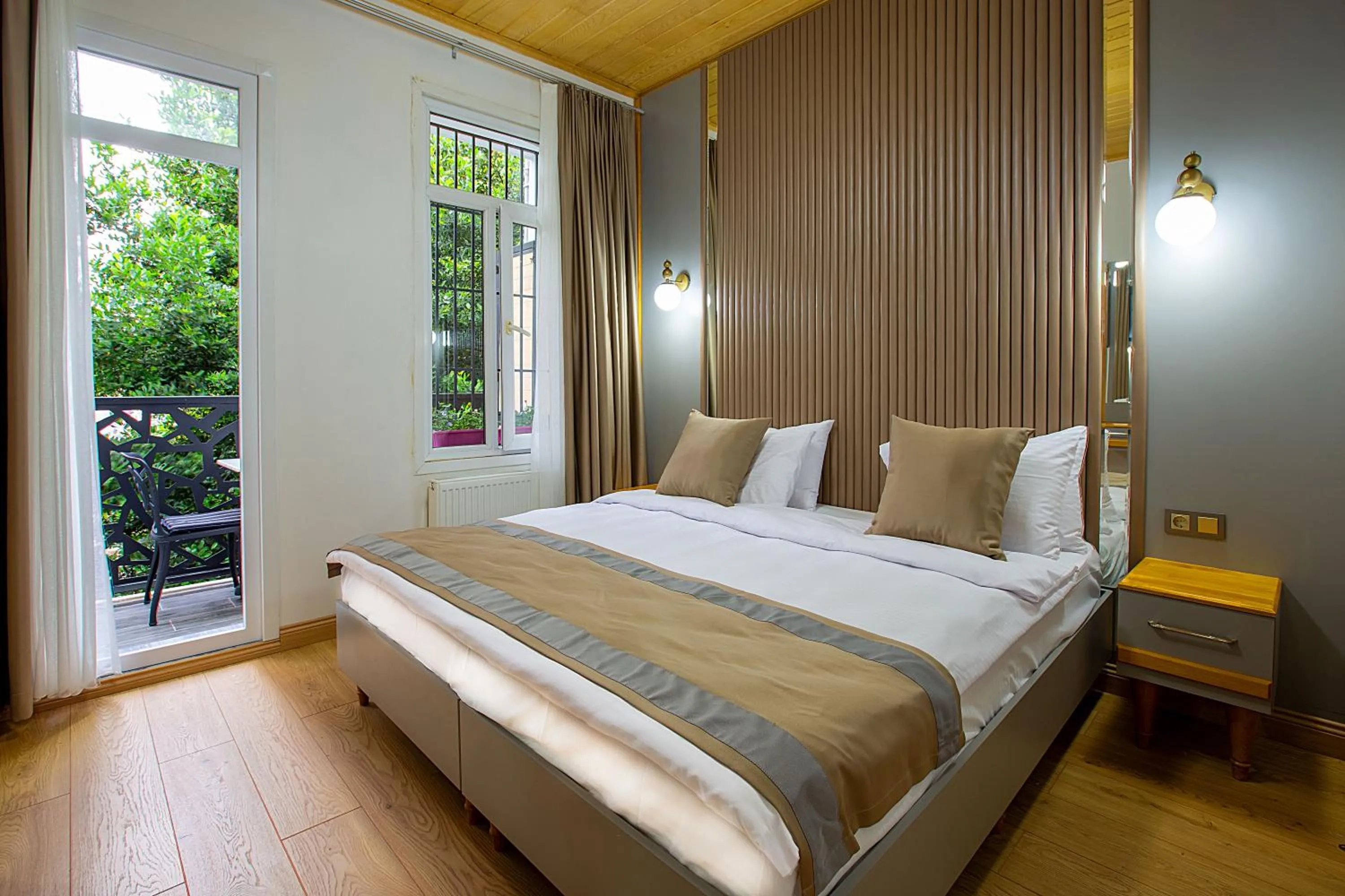 Bed in Guldehan Hotel