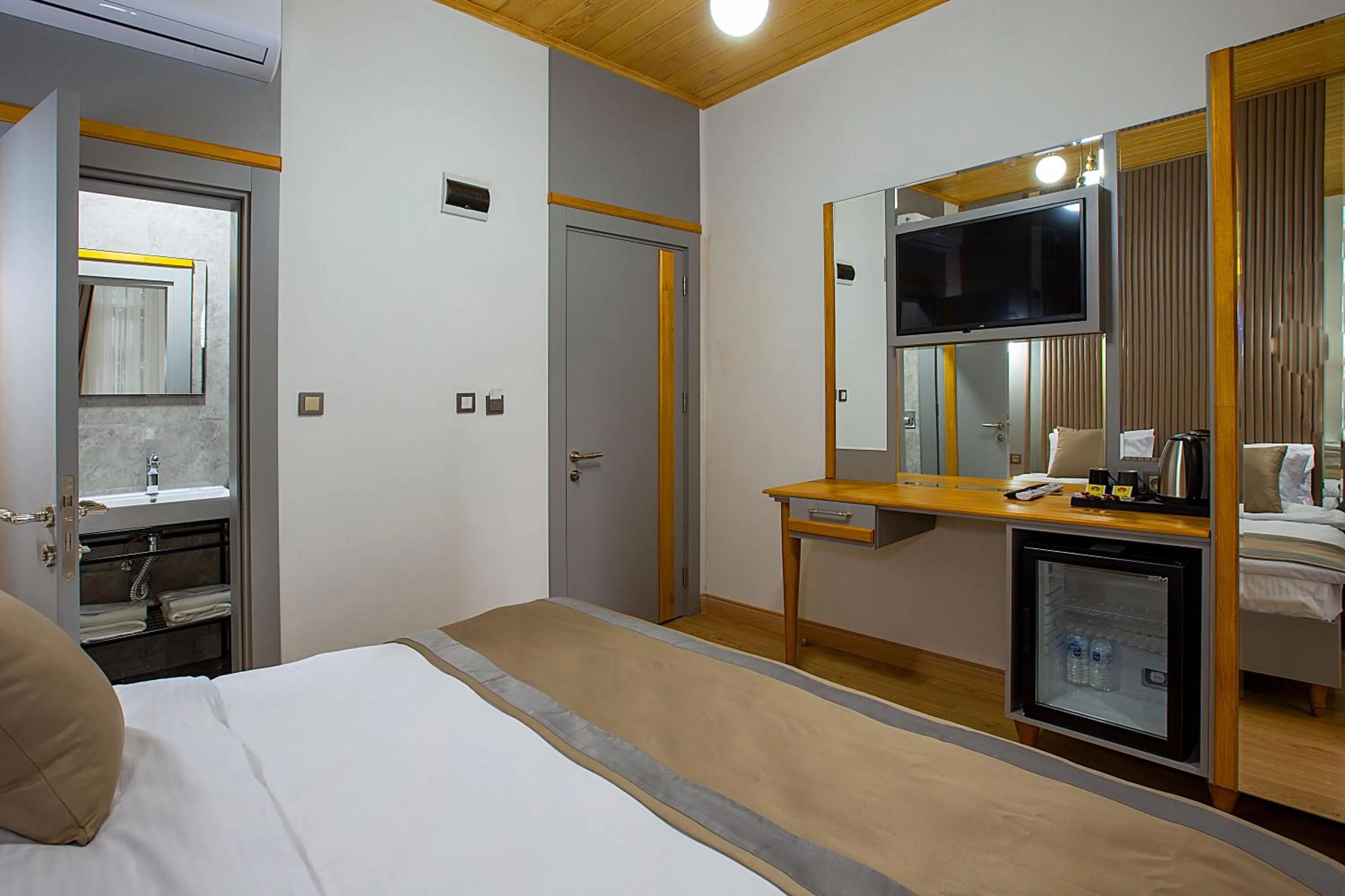 Bed in Guldehan Hotel