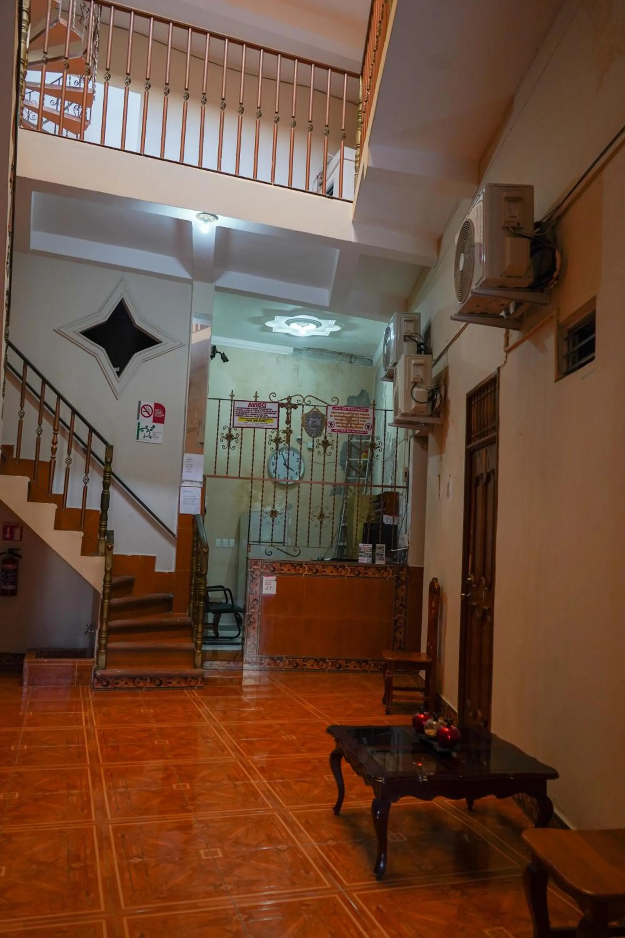 Lobby or reception in OYO Hotel El Conquistador