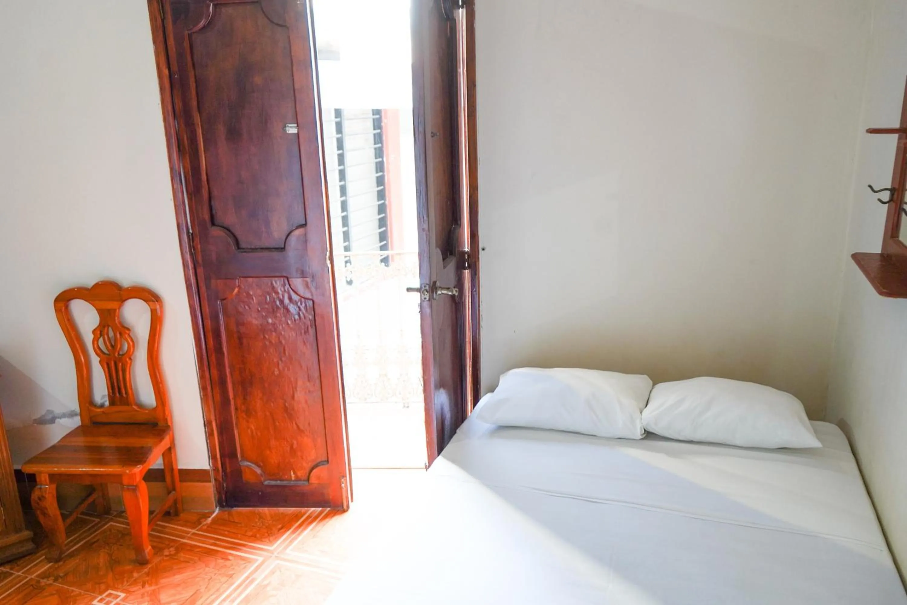 Bedroom, Bed in OYO Hotel El Conquistador