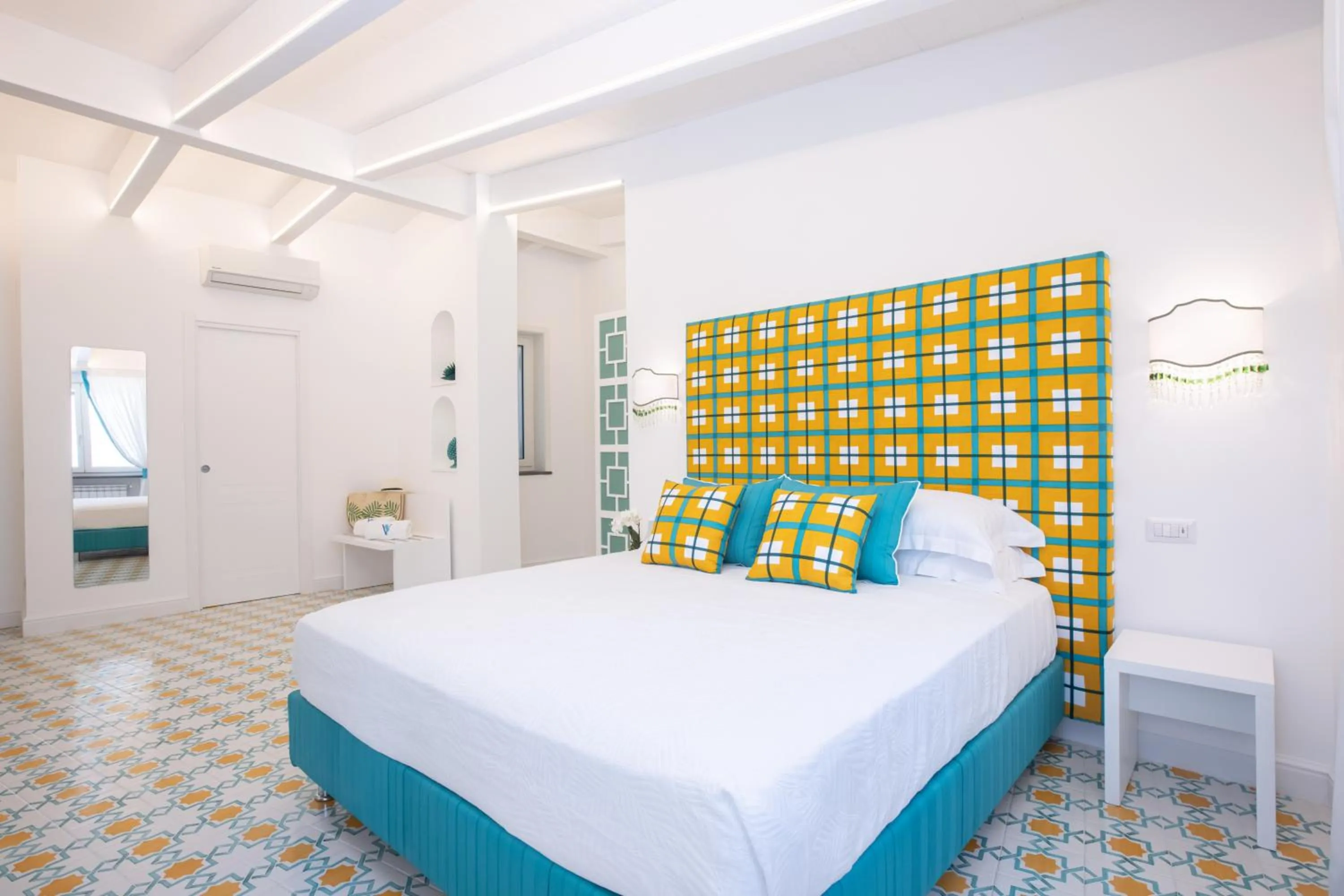 Bed in YourHome - Villa Veronica Luxury Suites in Amalfi coast