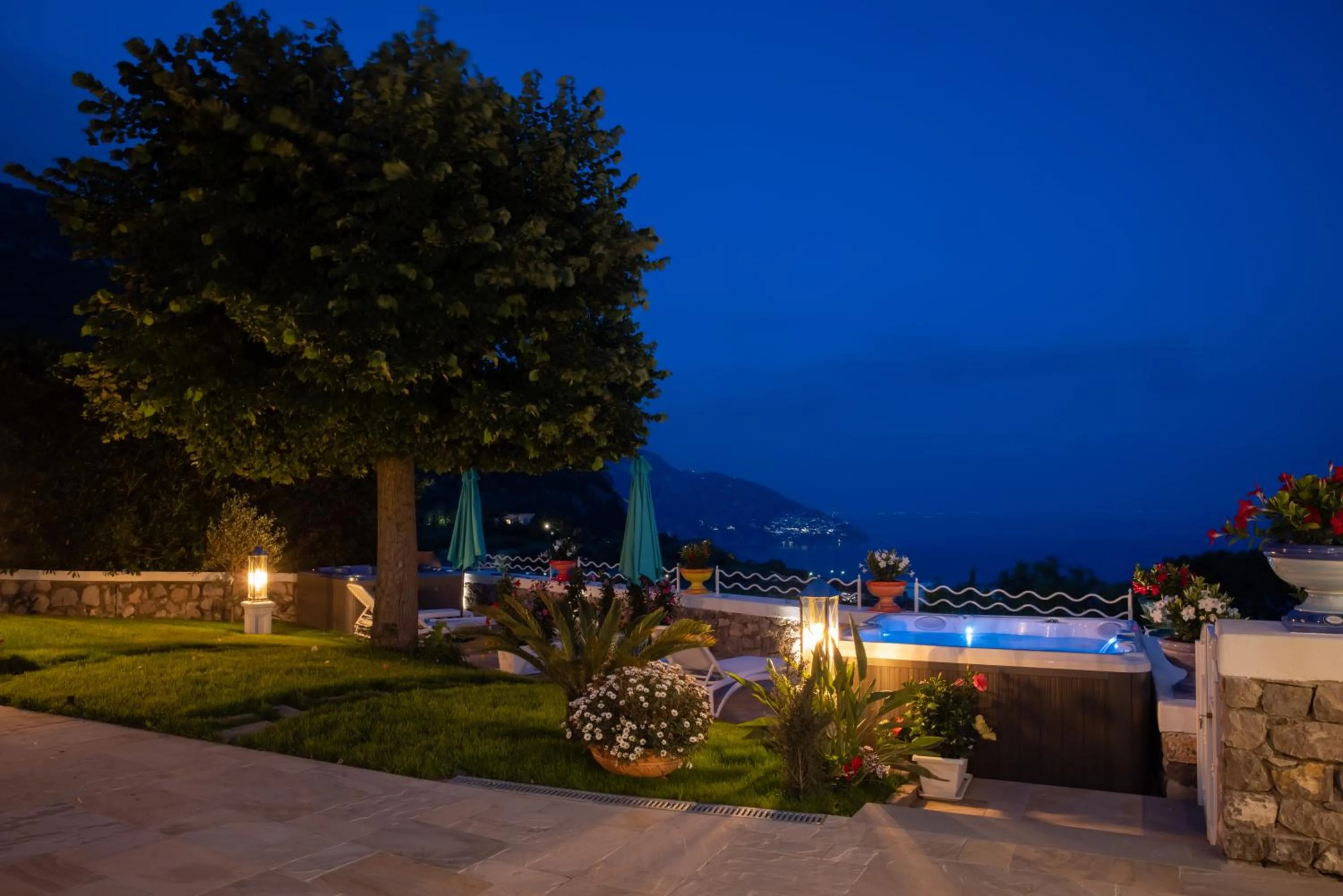 Night in YourHome - Villa Veronica Luxury Suites in Amalfi coast