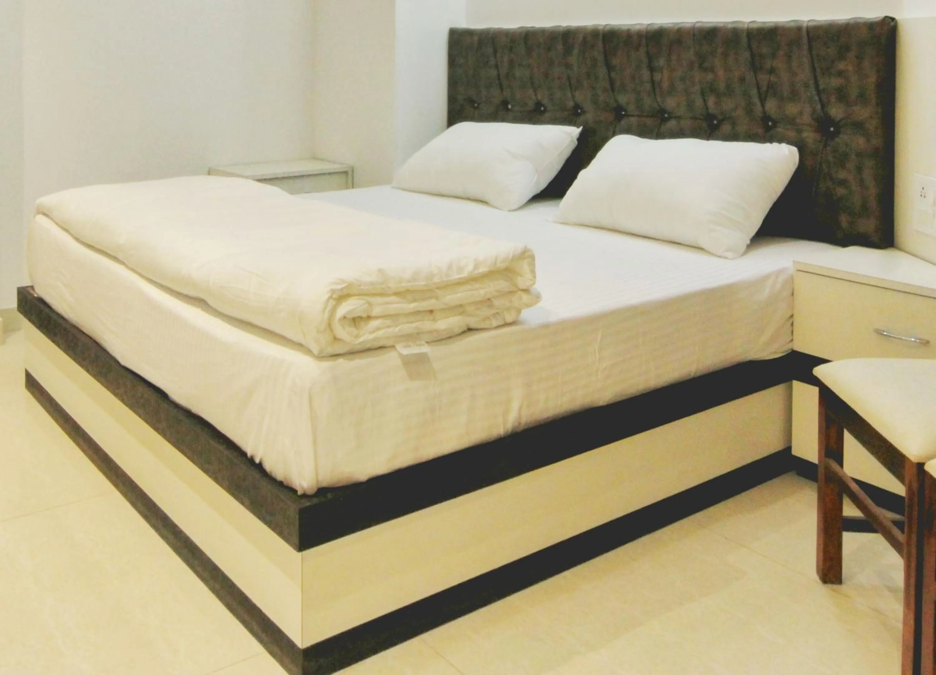 Bedroom, Bed in Hotel Temple View