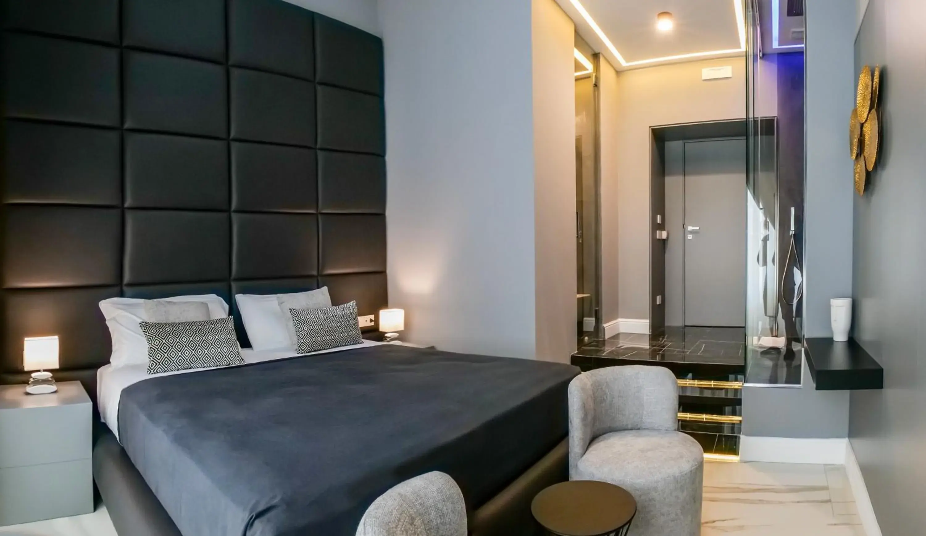 Deluxe King Room in Maison San Carlo Luxury Suites Deluxe King Room in Maison San Carlo Luxury Suites