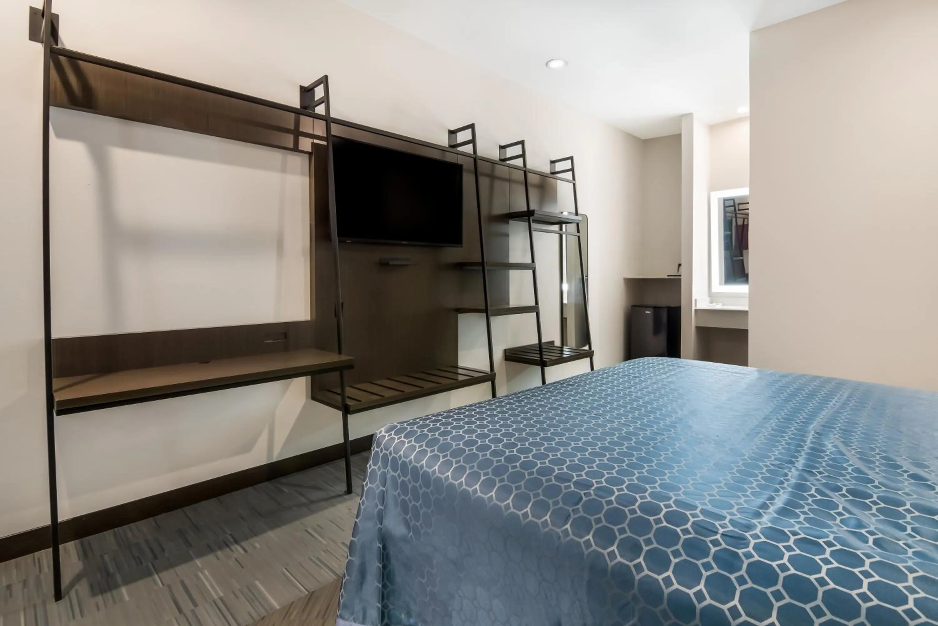 Bed in Scottish Inns- Forest Hill