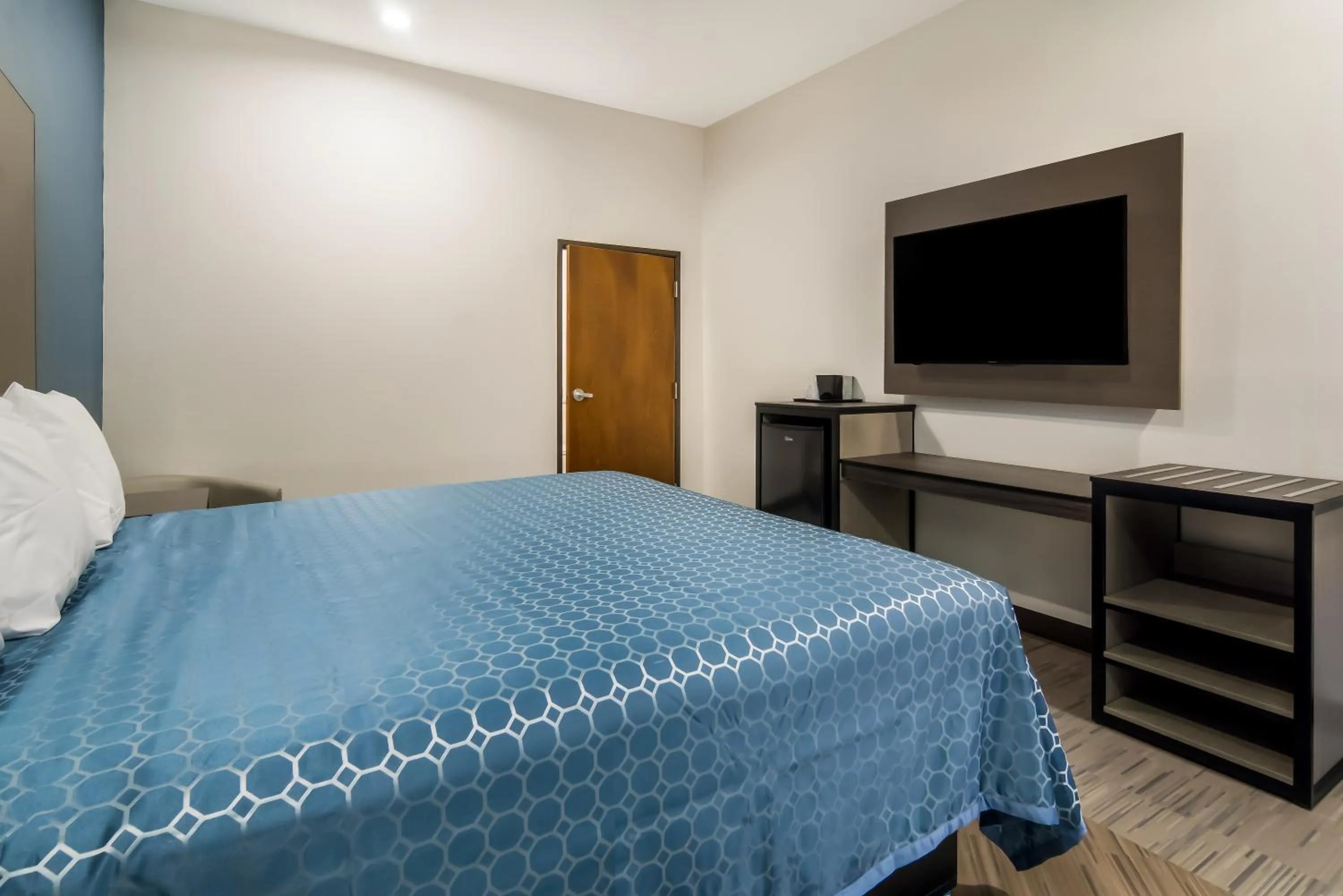 Bed in Scottish Inns- Forest Hill