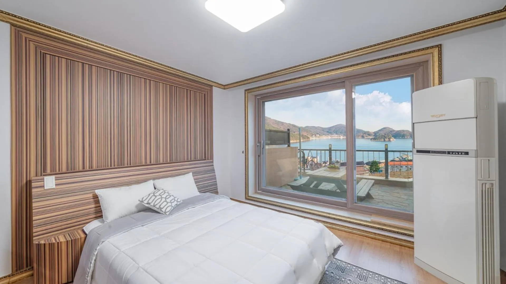 Bed in Maremonte Pension