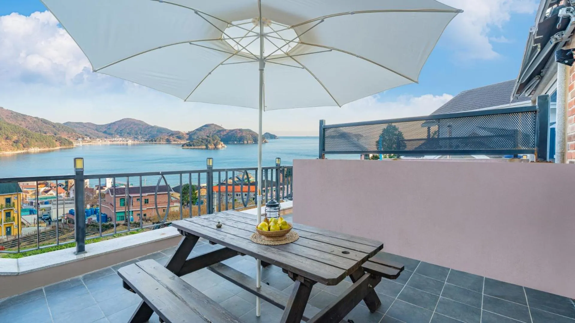 Property building in Maremonte Pension