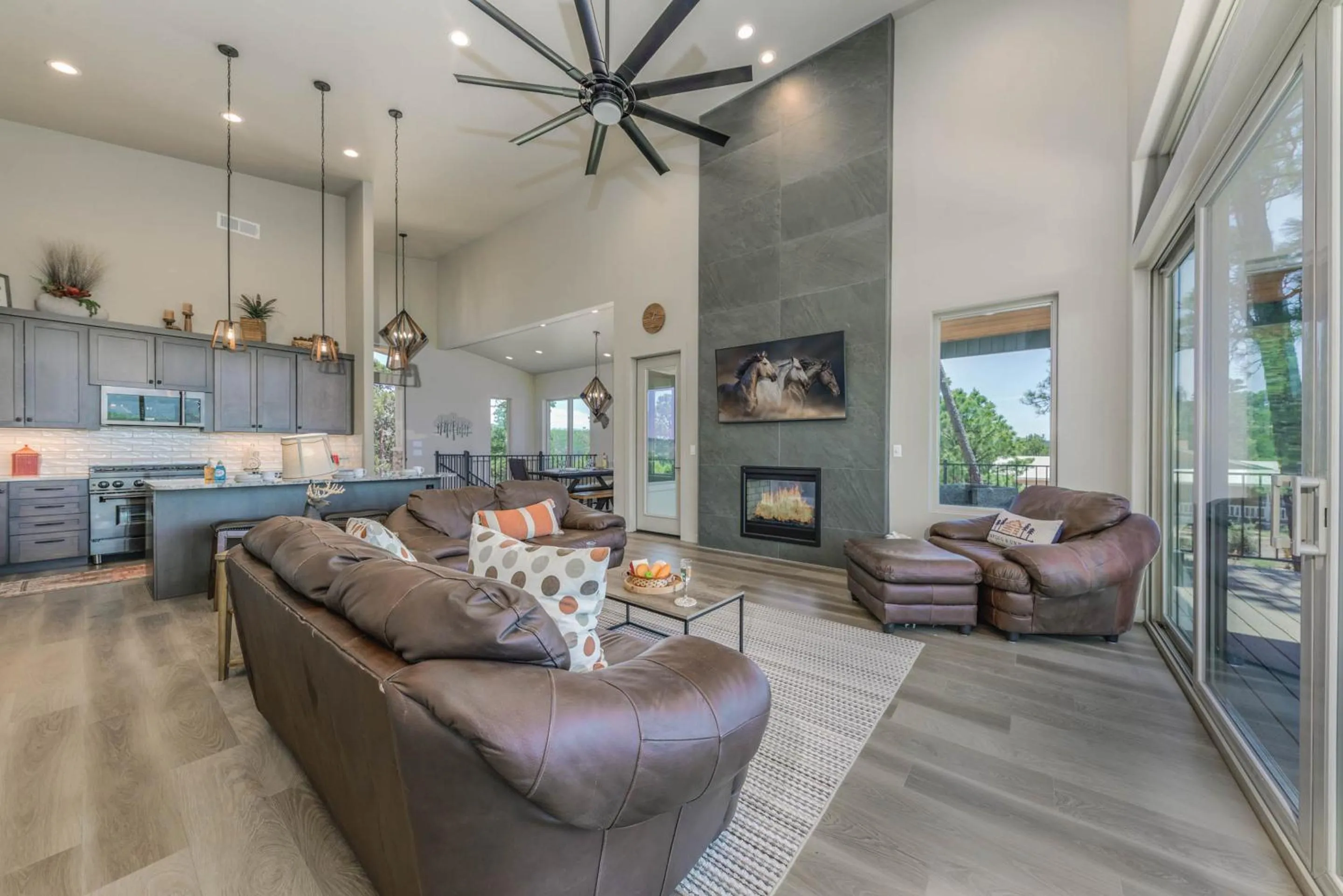 Property building in Viewtopia