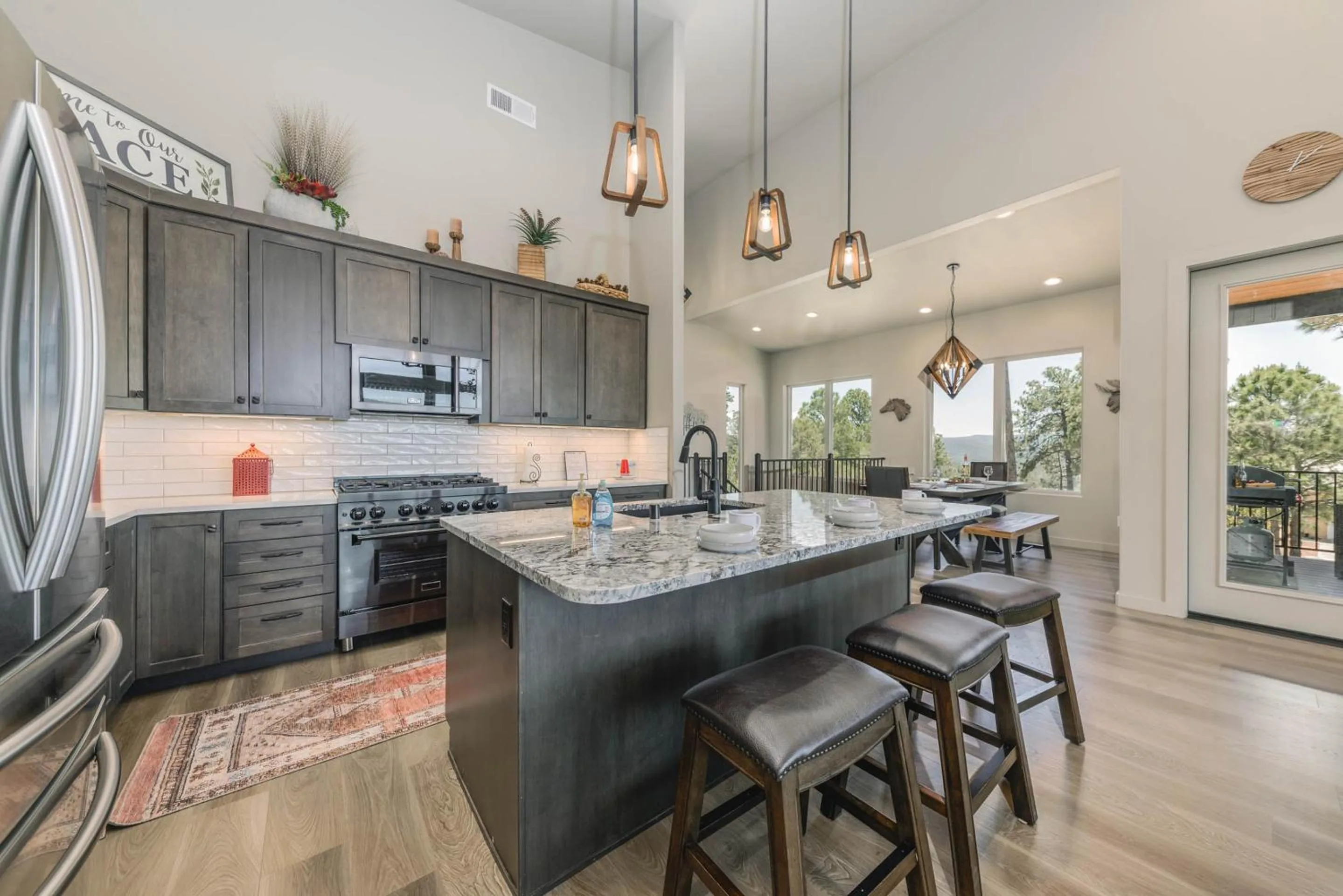 Property building in Viewtopia