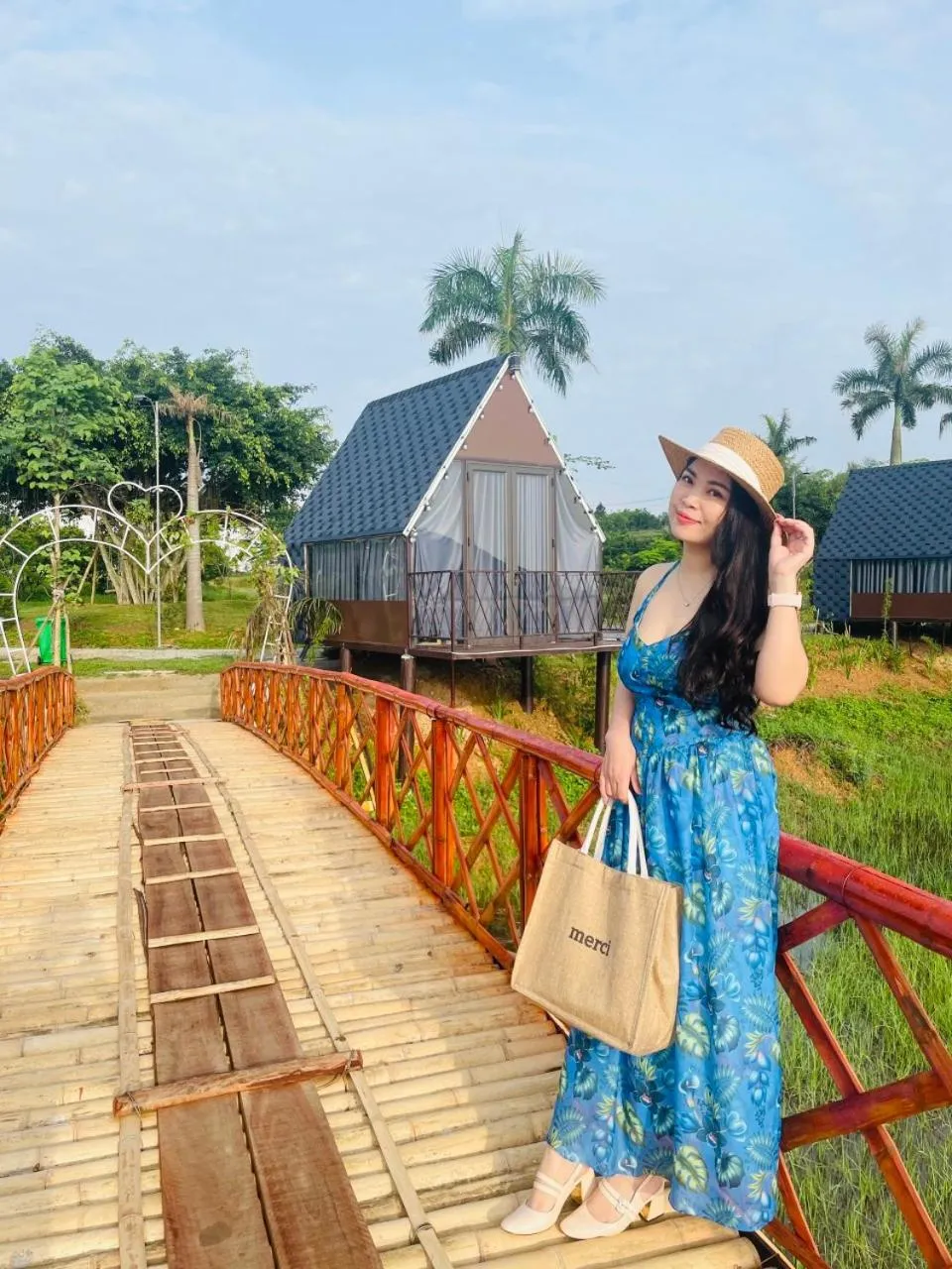 Toilet in KHU DU LỊCH SINH THÁI HÒN MÁT
