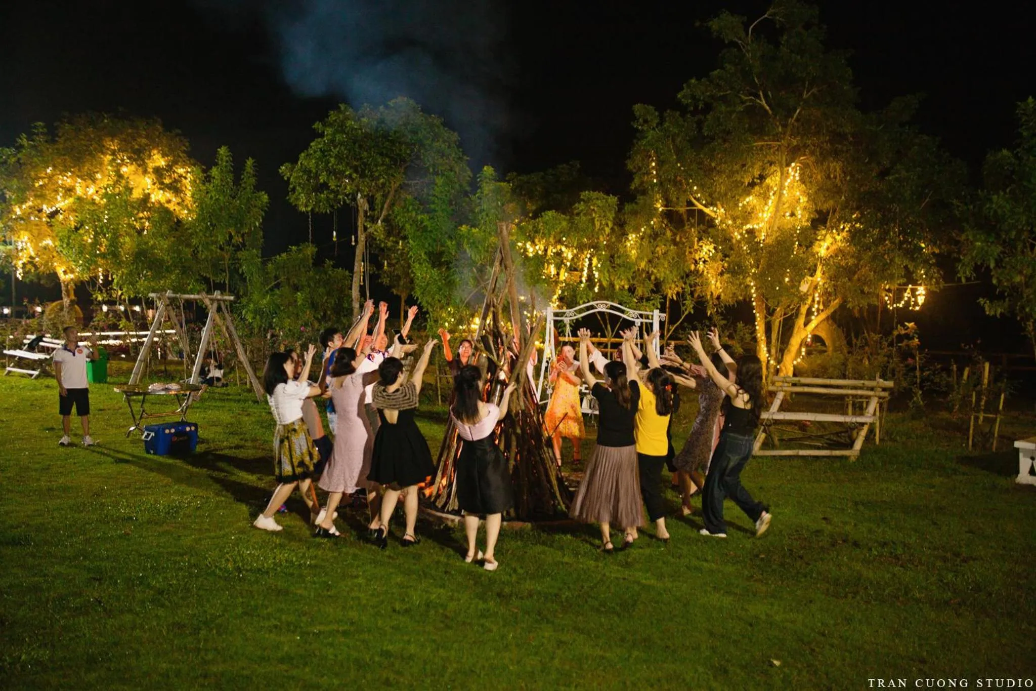 Night in KHU DU LỊCH SINH THÁI HÒN MÁT