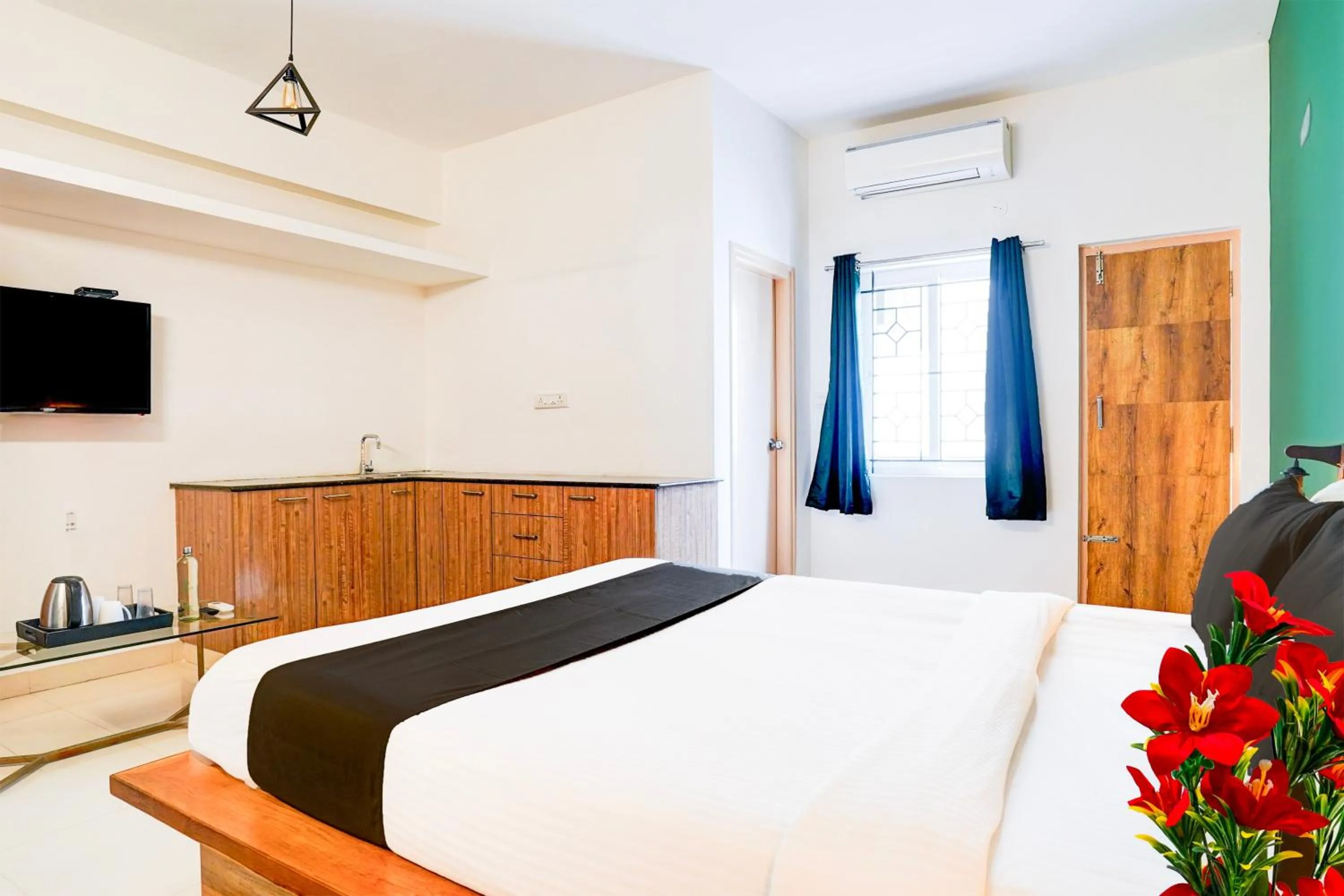 Bedroom, Bed in Super Collection O Sarjapura Road Kasavanahalli