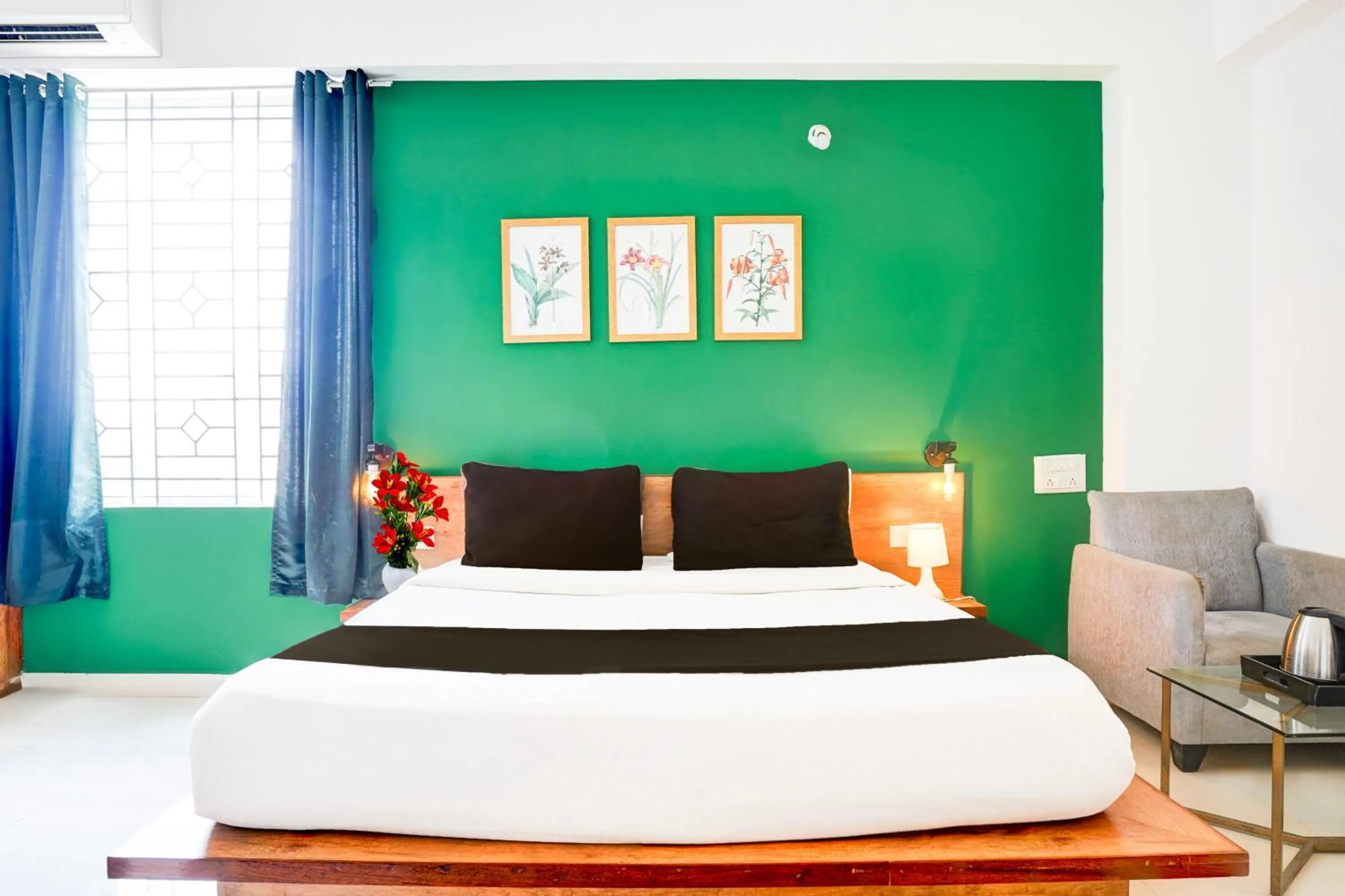 Bedroom, Bed in Super Collection O Sarjapura Road Kasavanahalli