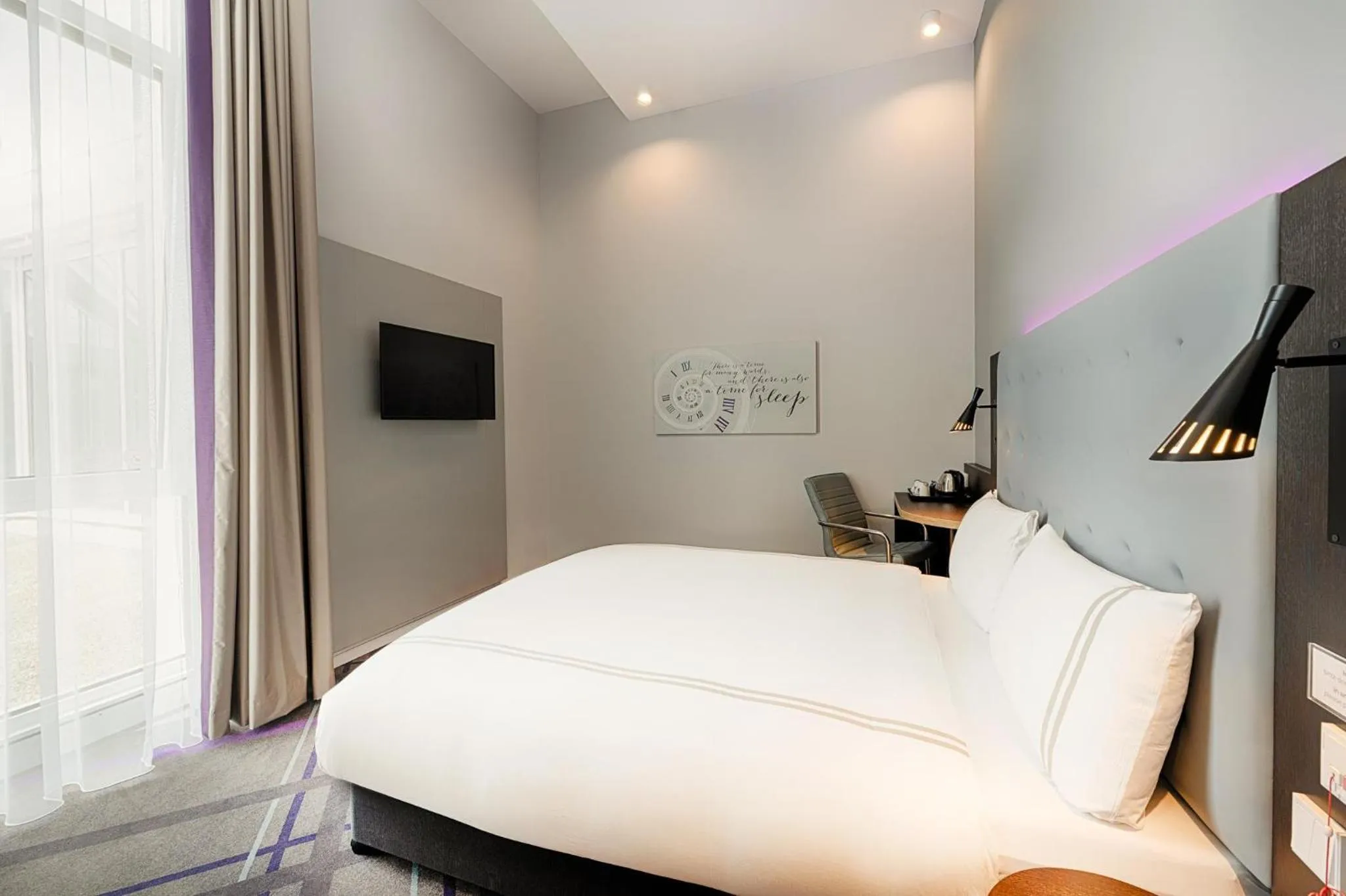 Bedroom, Bed in Premier Inn Wolfsburg City Centre