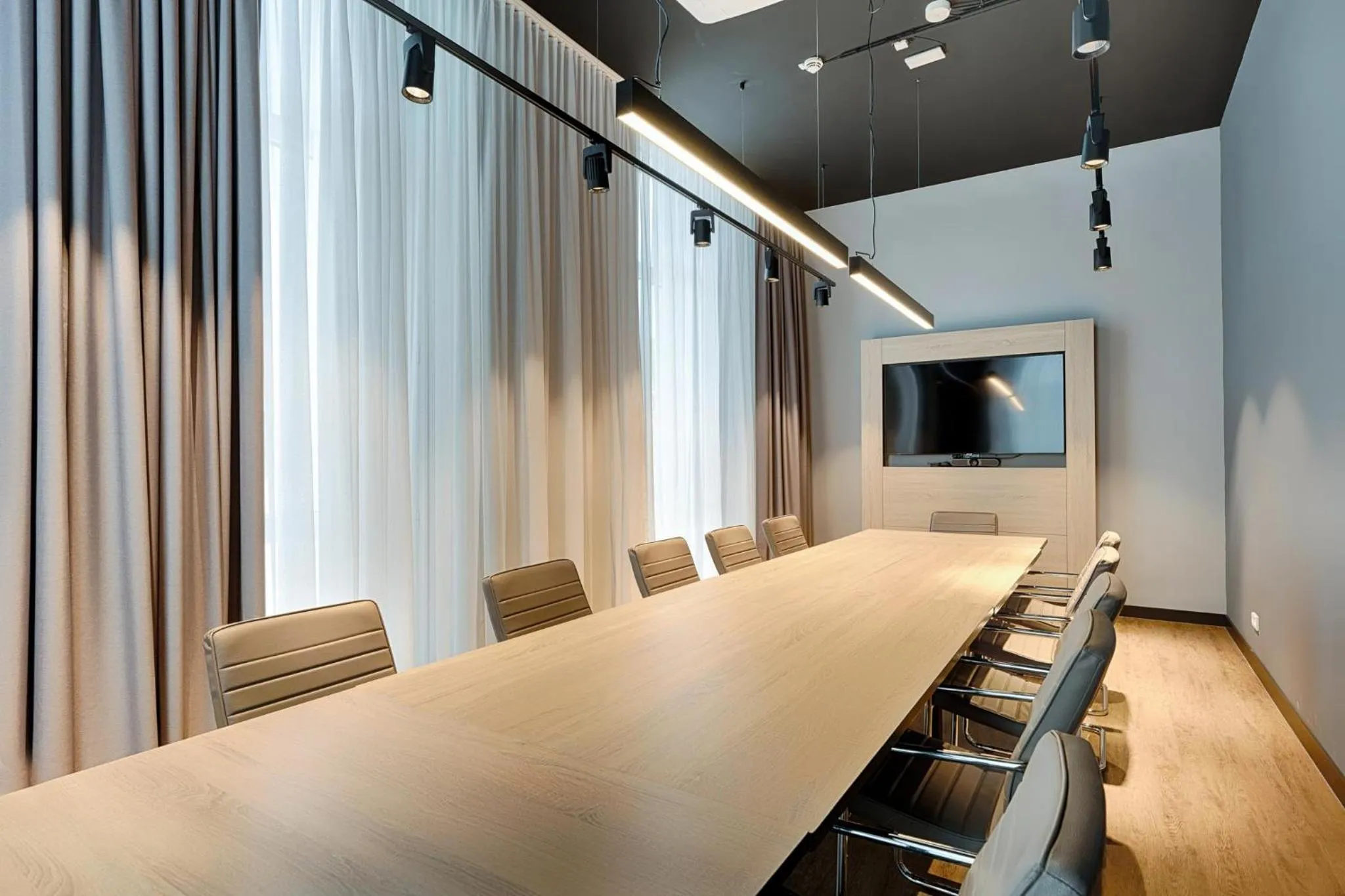 Meeting/conference room in Premier Inn Wolfsburg City Centre