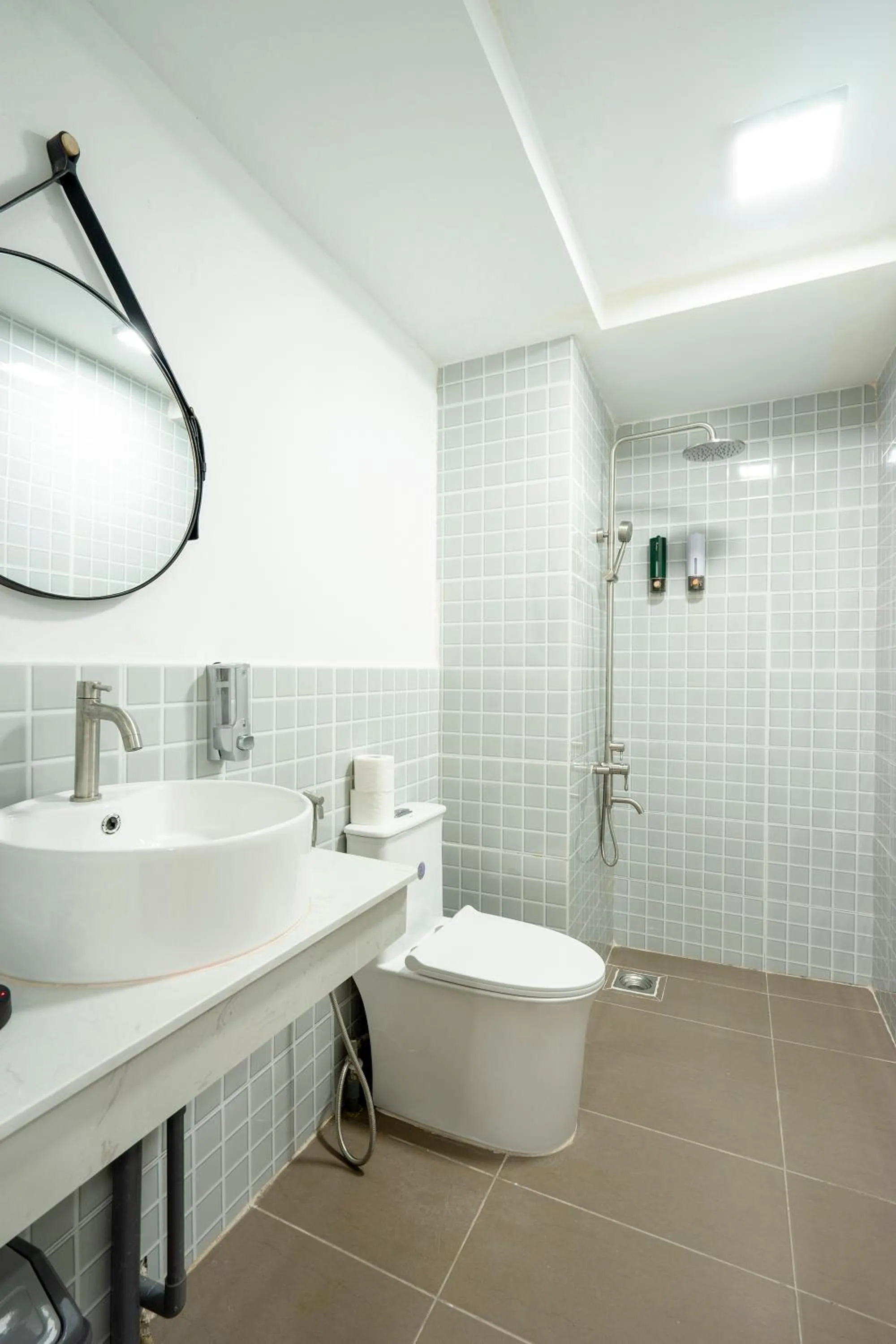 Shower in SAZI Church View Home - Free Nails HairWash