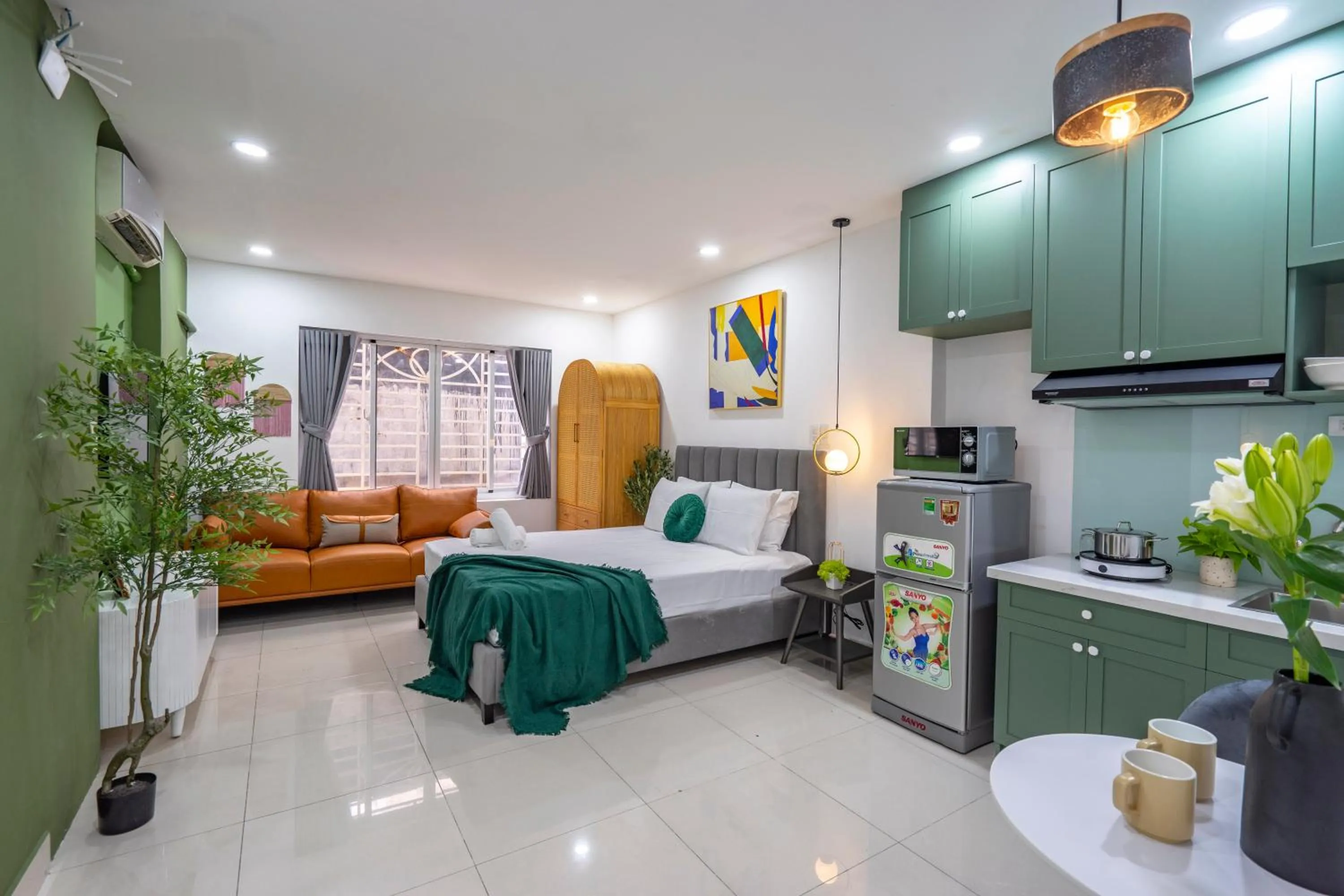 Bed in SAZI Church View Home - Free Nails HairWash