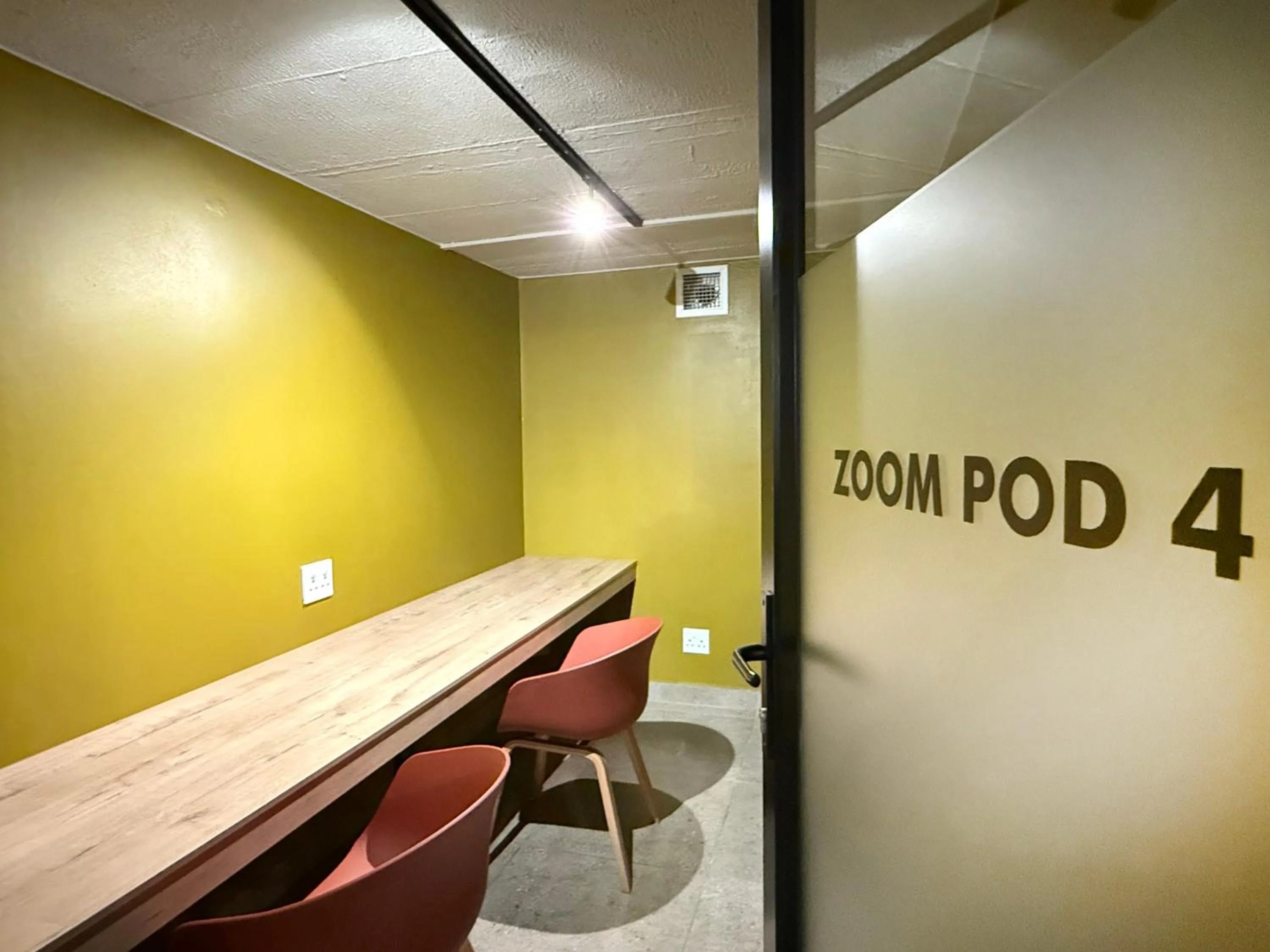 Meeting/conference room in Circa Aparthotel by Totalstay