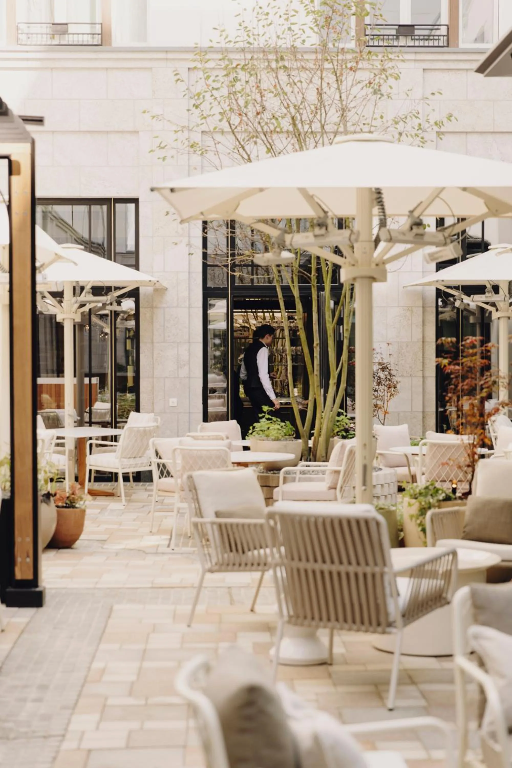 Restaurant/places to eat in Rosewood Munich