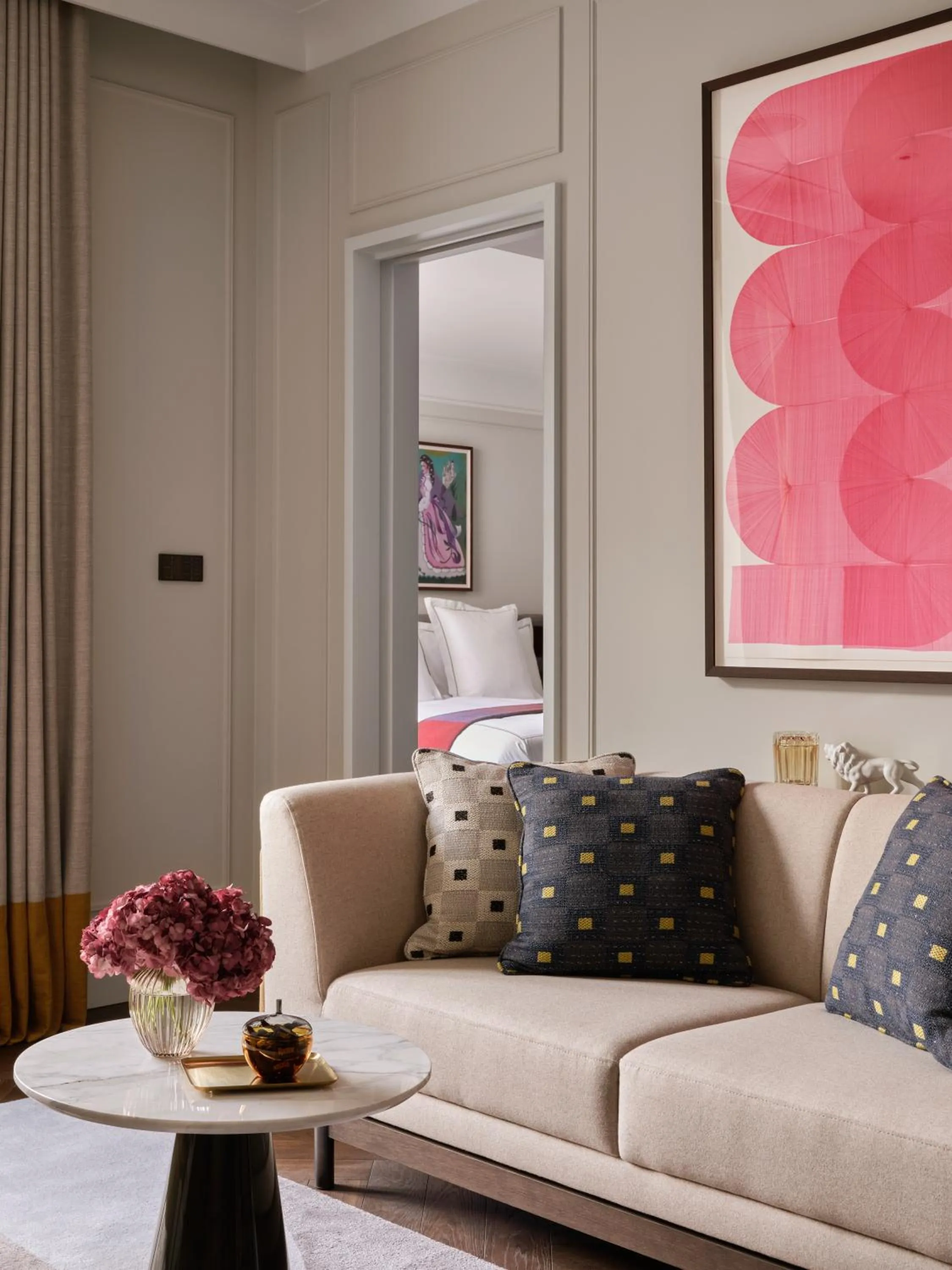 Living room in Rosewood Munich