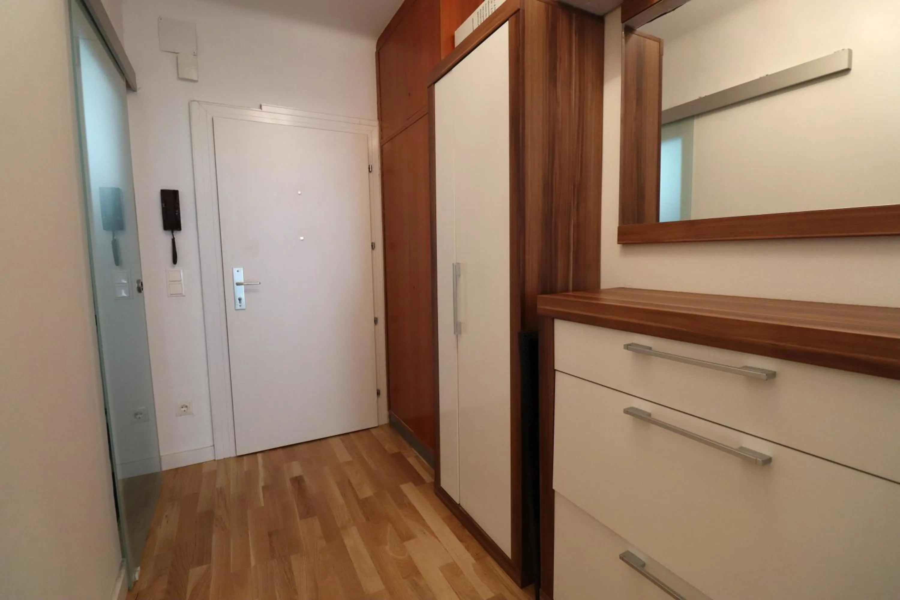 Exclusive serviced flat on Taborstraße