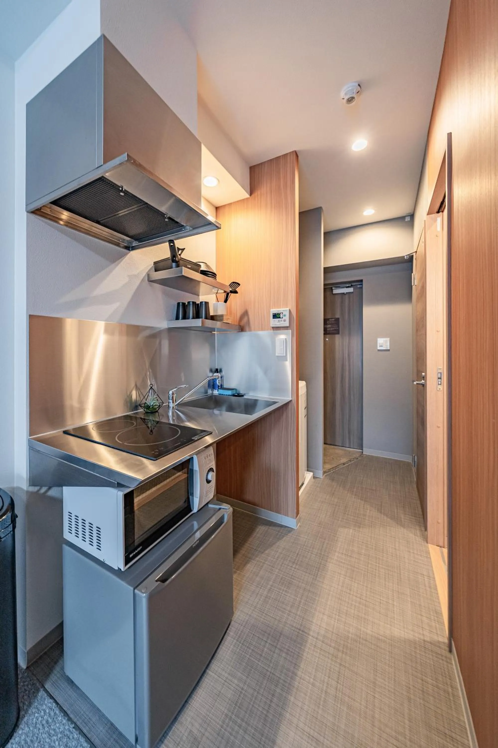 Kitchen or kitchenette in Apartment Hotel 11 Namba Minami Shinimamiya