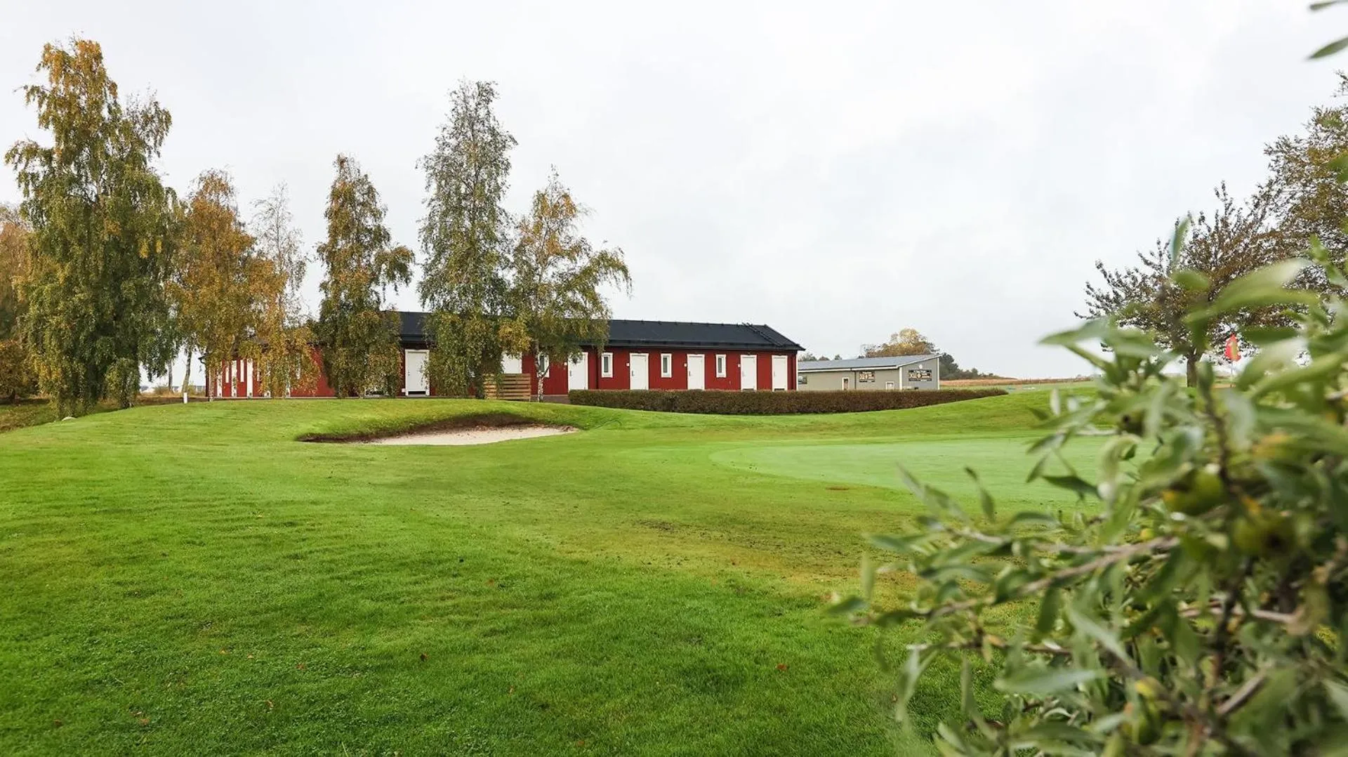 Property building in Bedinge Golfklubb hotell