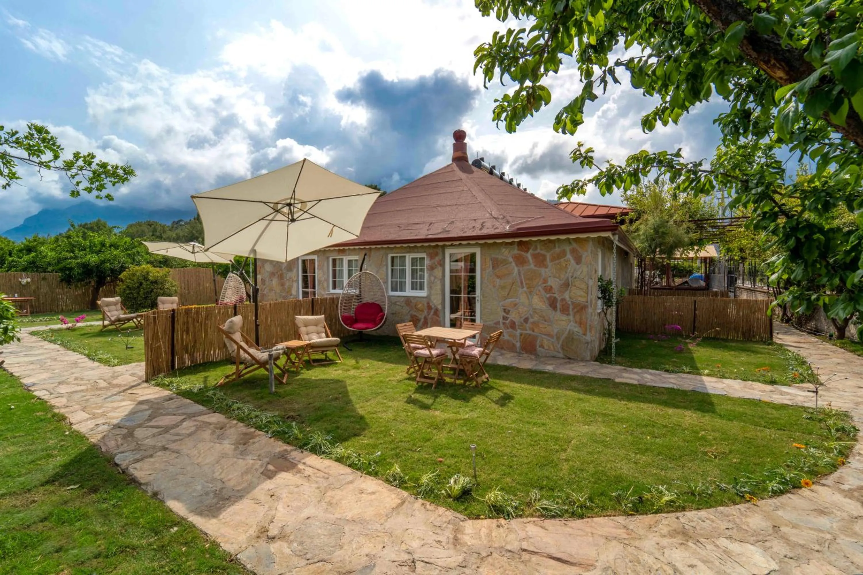 Garden in Kamkat Otel