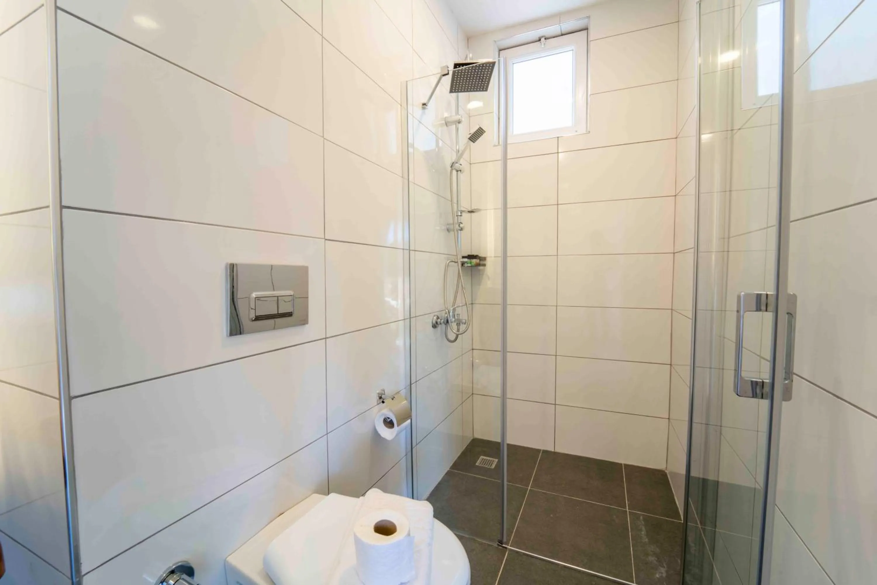 Shower in Kamkat Otel