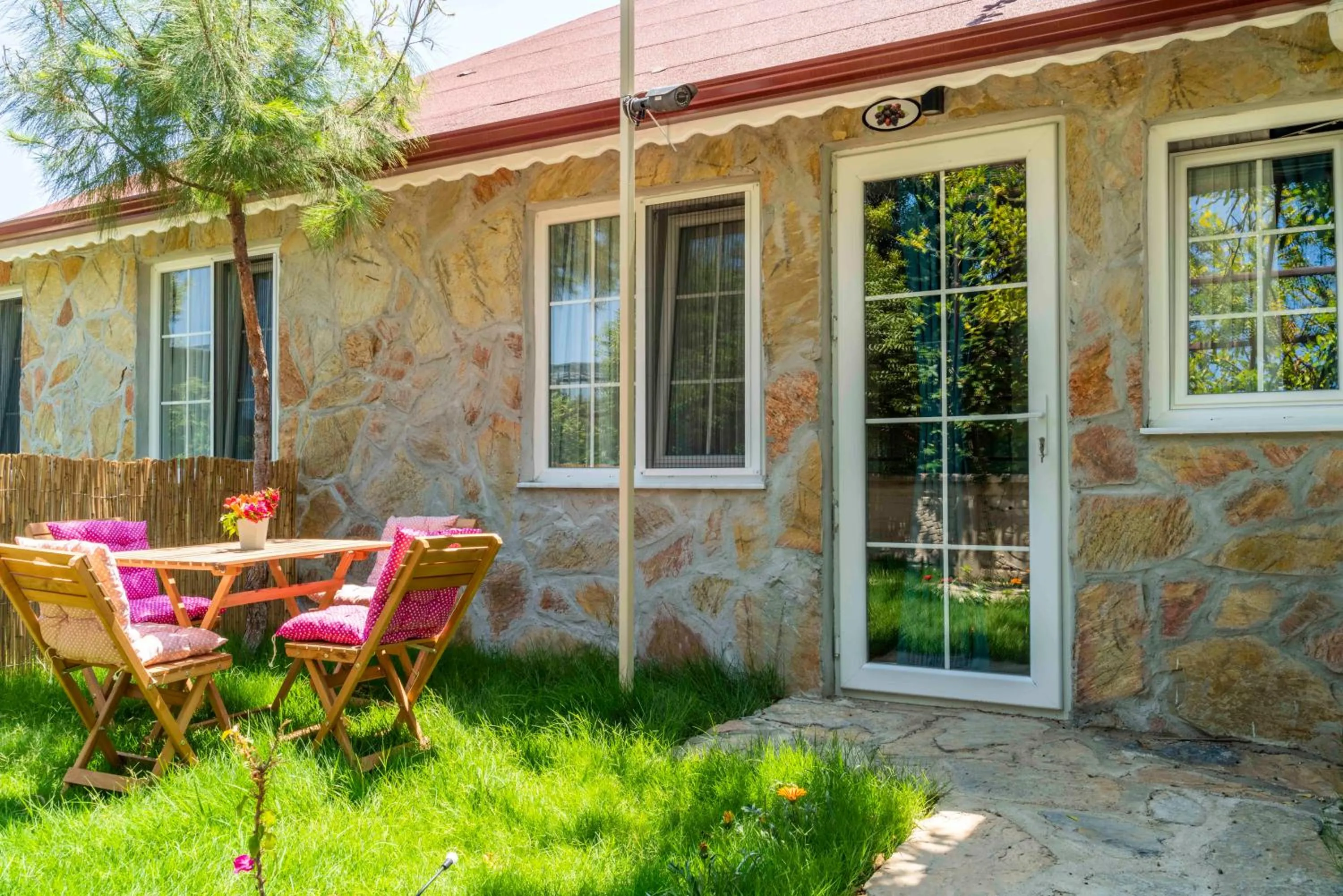 Garden in Kamkat Otel