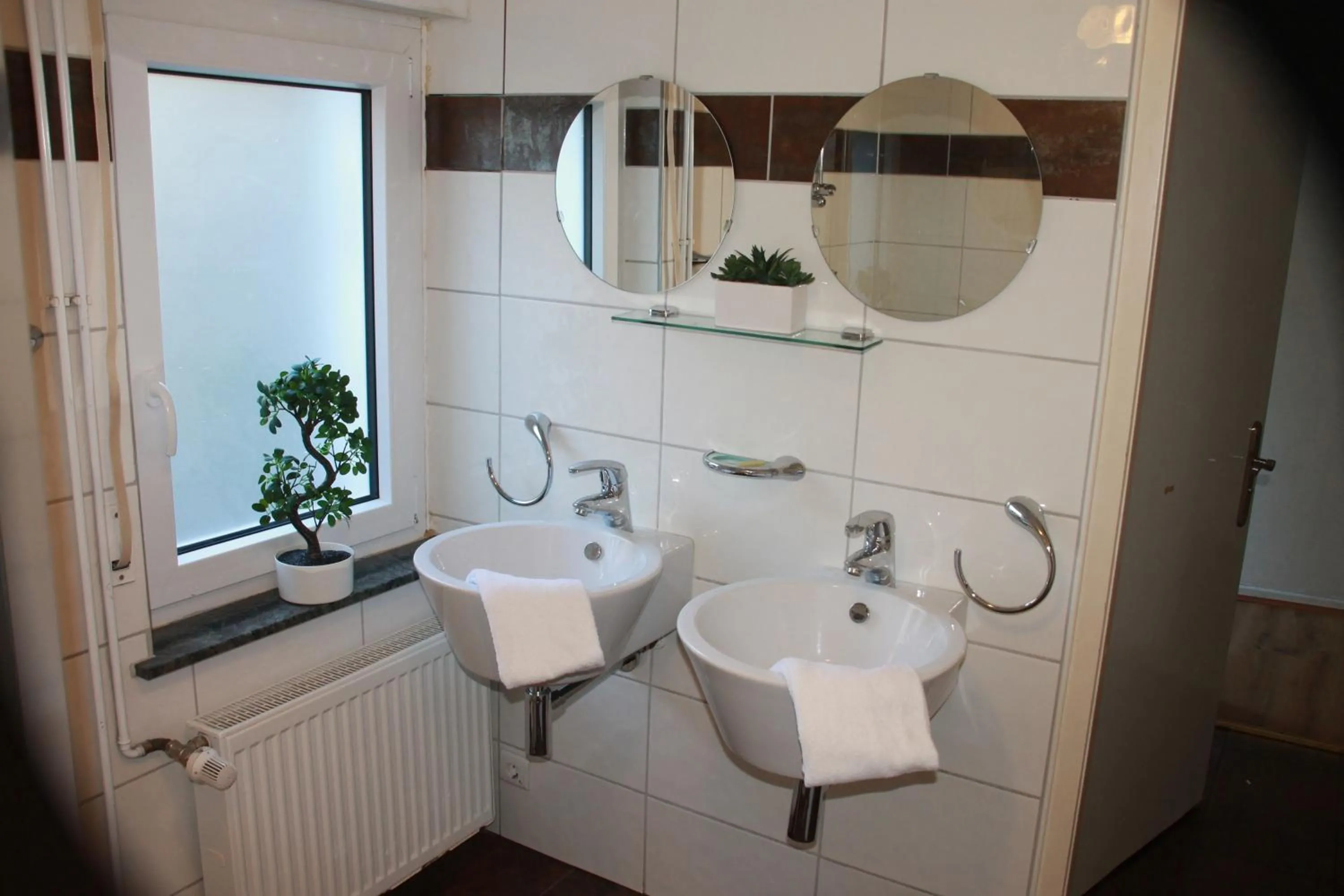 Bathroom in Ferienhaus Winterberg für 12 Personen Sauna Garten Garage Hund