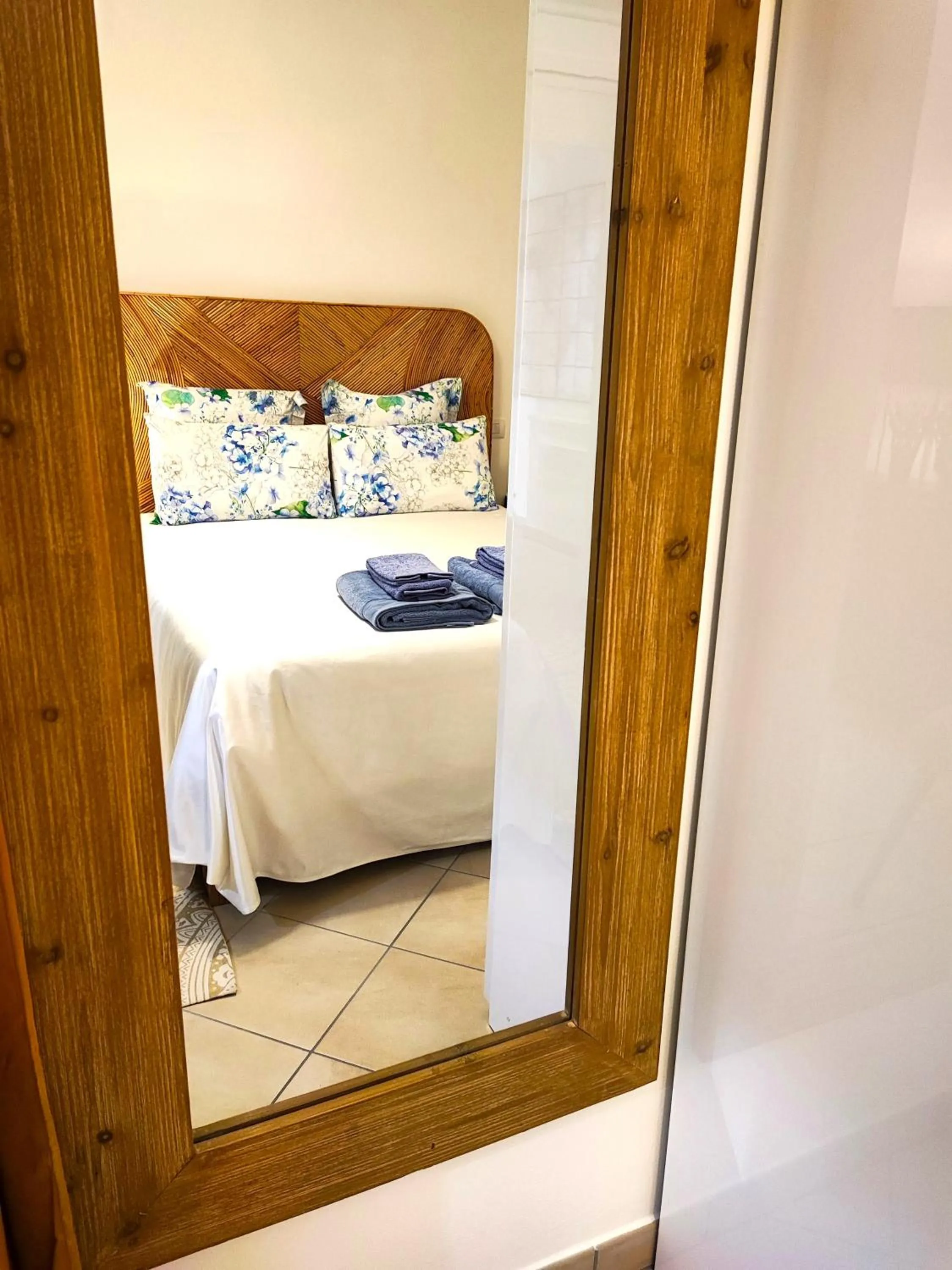 Bed in Il Melograno Apartment (Centro Storico Prato)