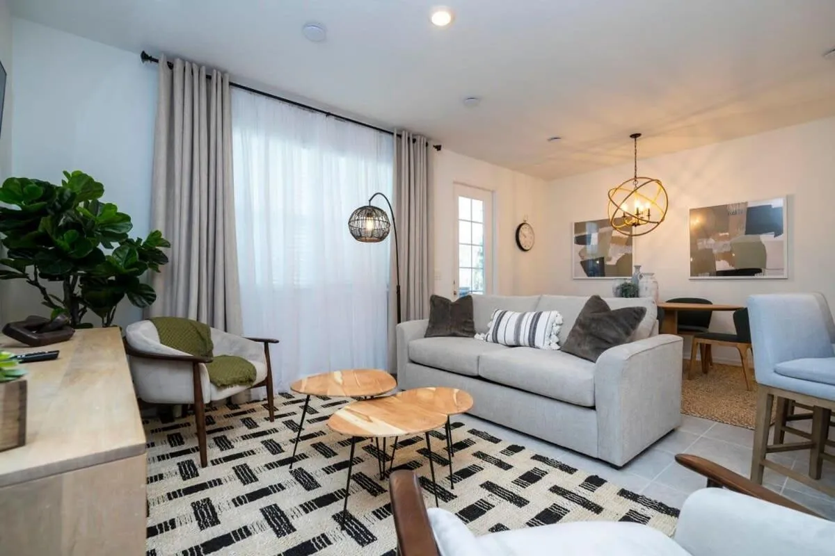 Charming 3Bd Close to Disney at Festival 1026