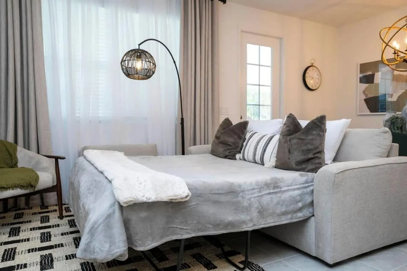 Bed in Charming 3Bd Close to Disney at Festival 1026