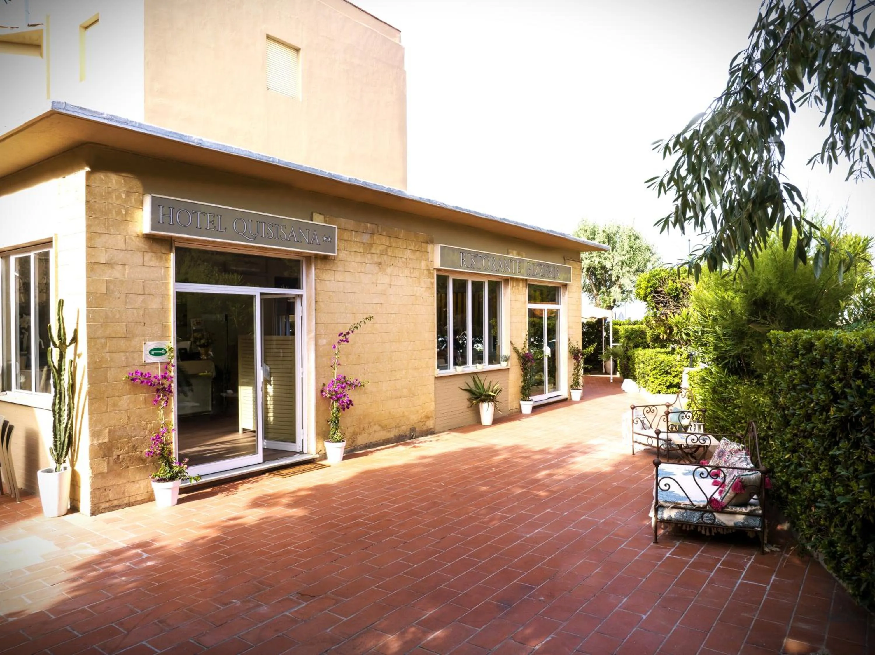 Property building in Hotel Quisisana