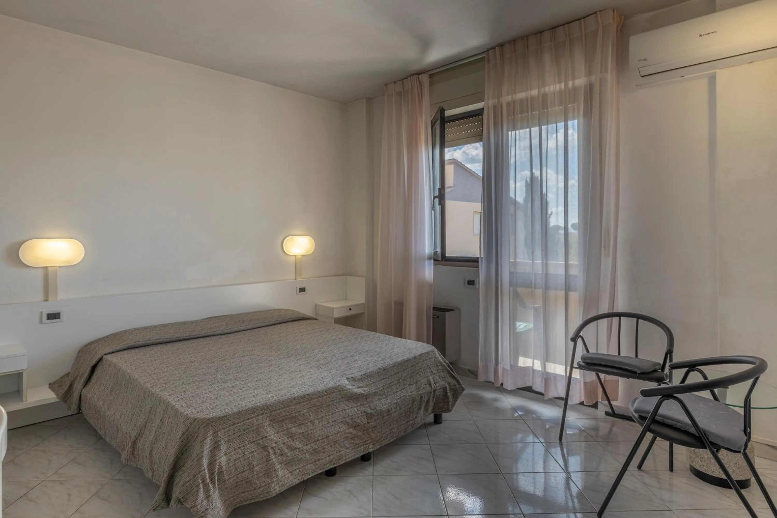 Bedroom, Bed in Hotel Quisisana