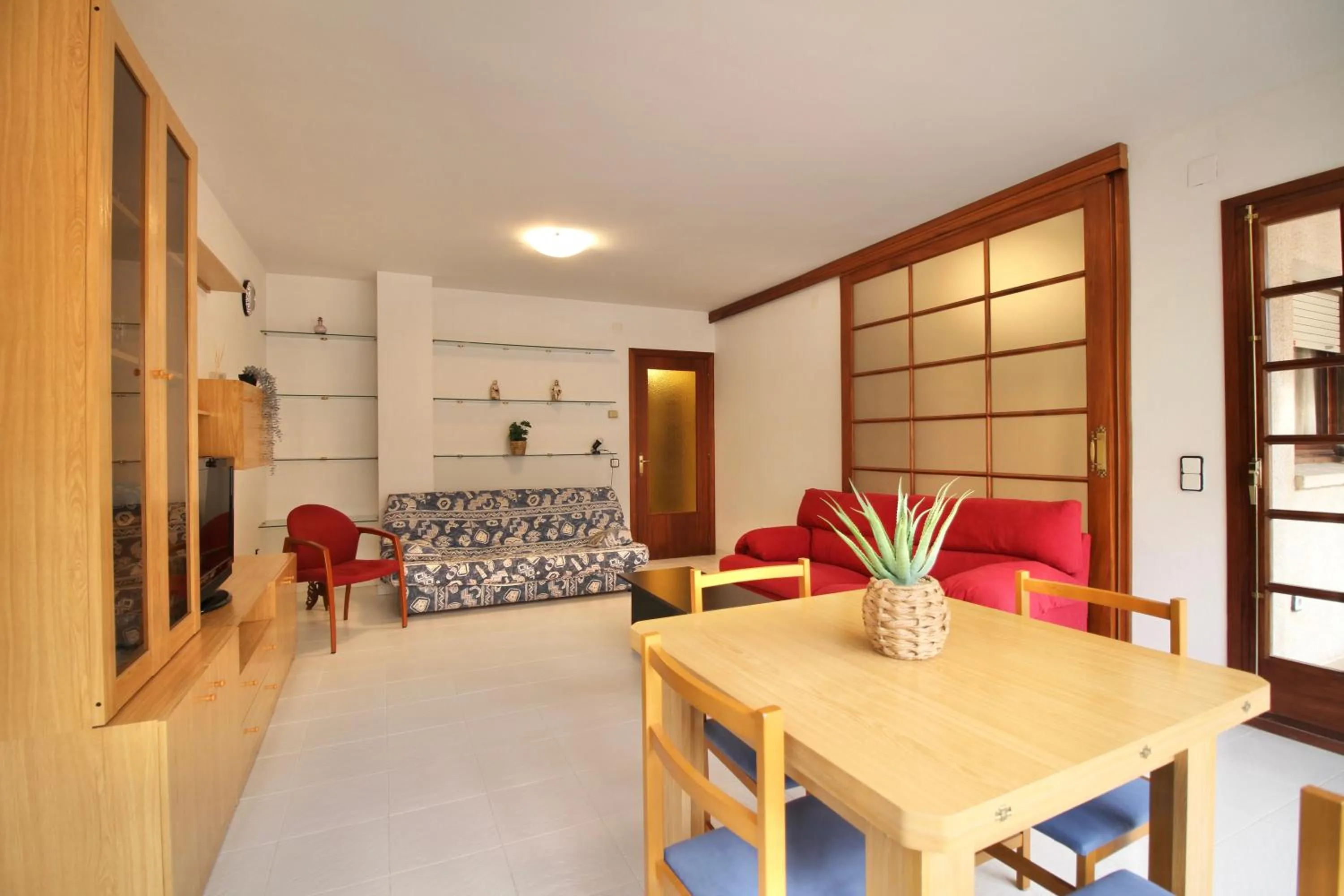 Dining area in Mediterranean Way - Anguera