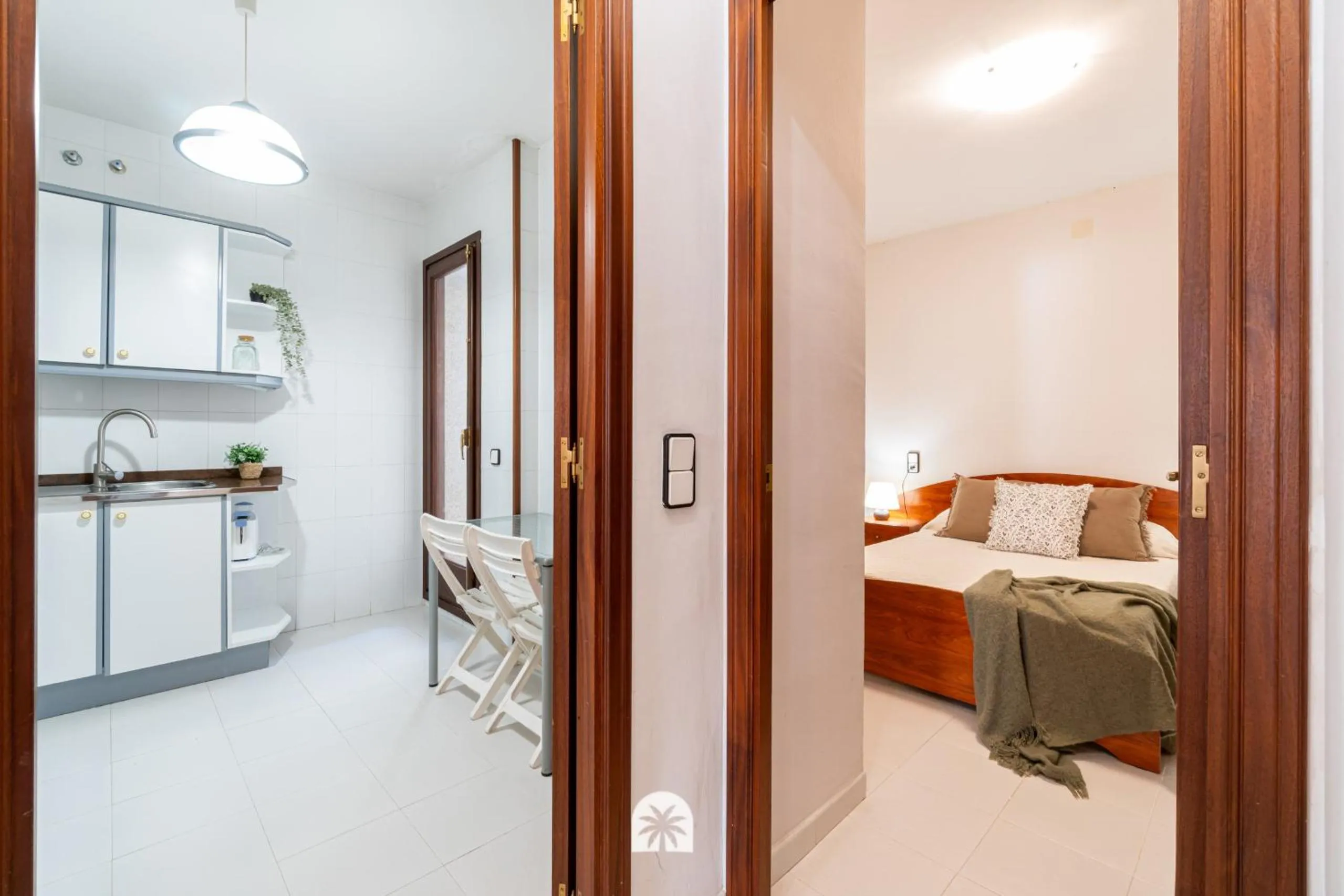 Kitchen or kitchenette, Bed in Mediterranean Way - Anguera