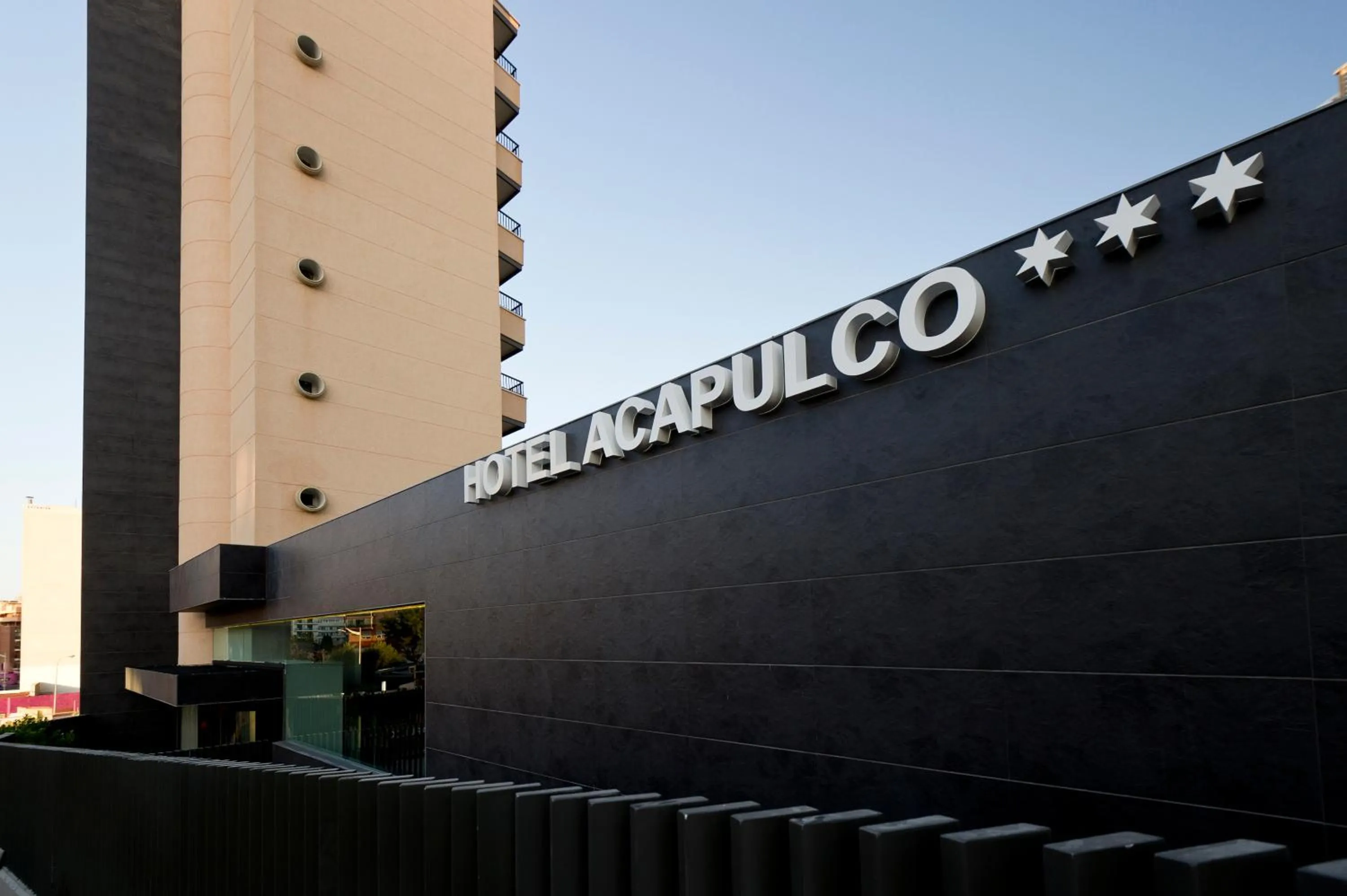 Facade/entrance in Hotel Acapulco Benidorm