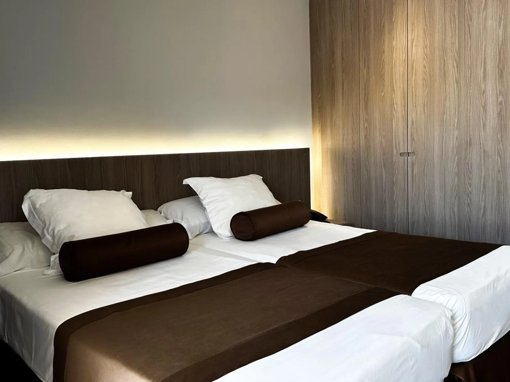 Bed in Hotel Acapulco Benidorm