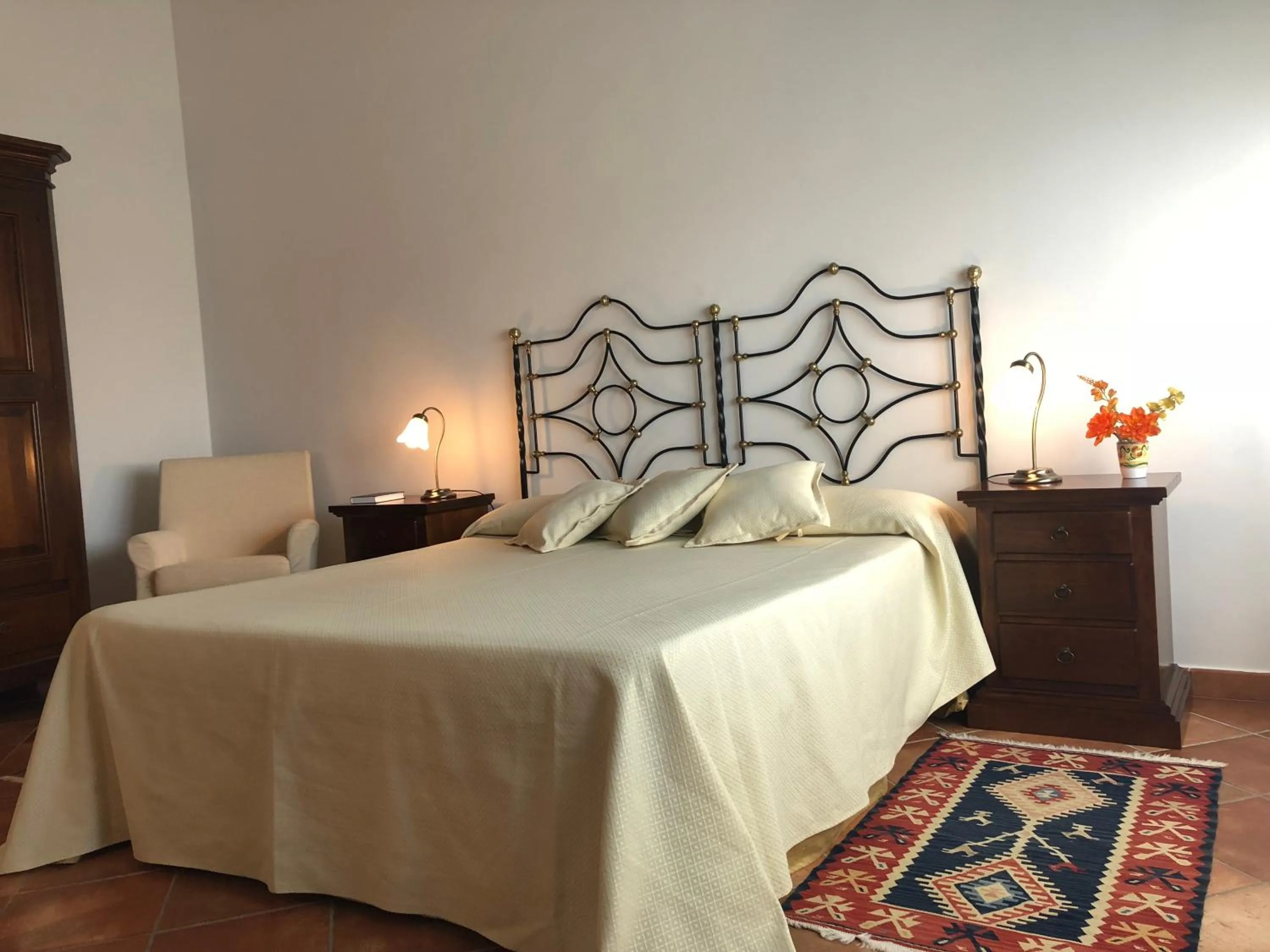 Photo of the whole room, Bed in Torre Archirafi Resort