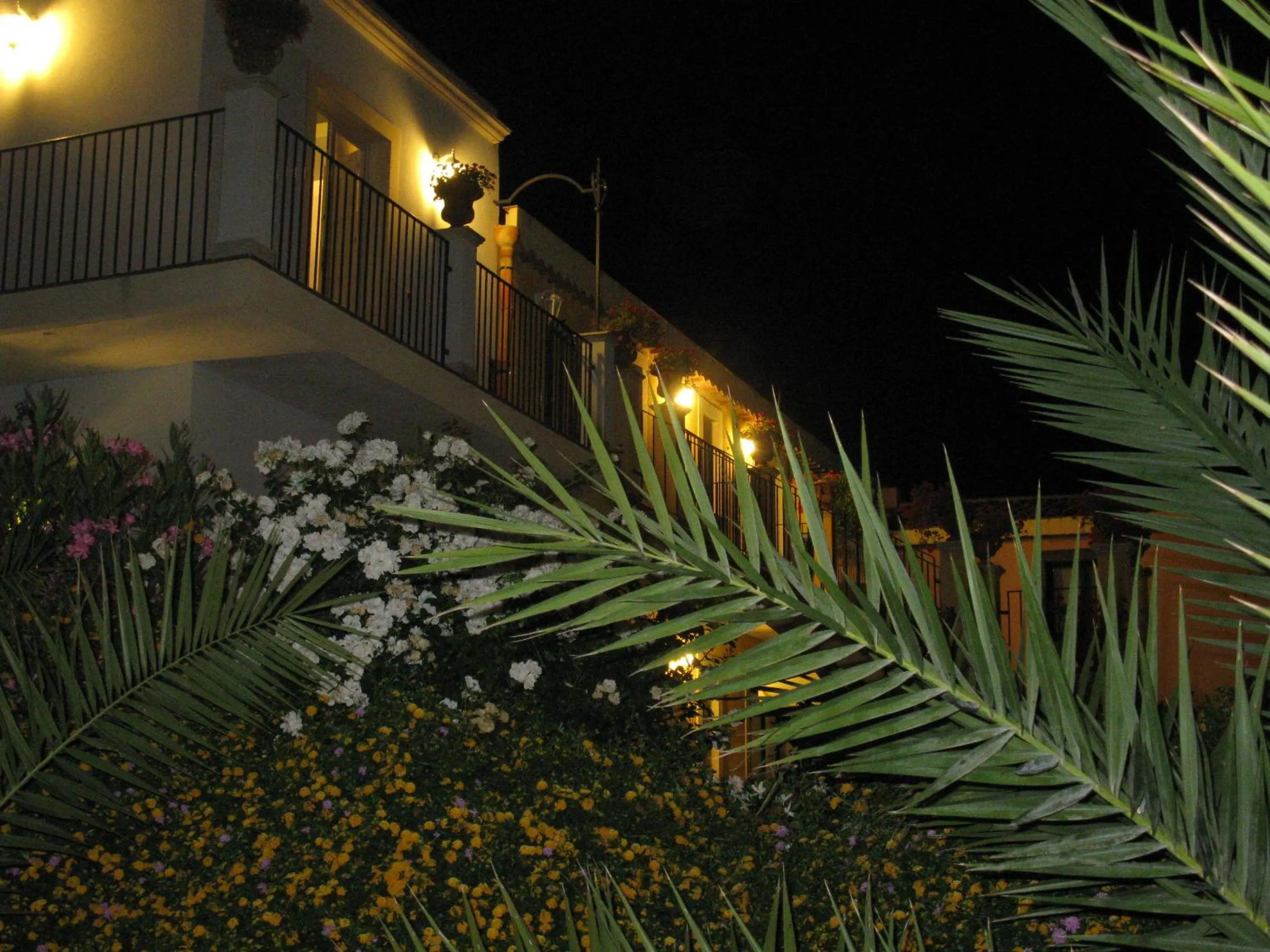 Decorative detail in Torre Archirafi Resort