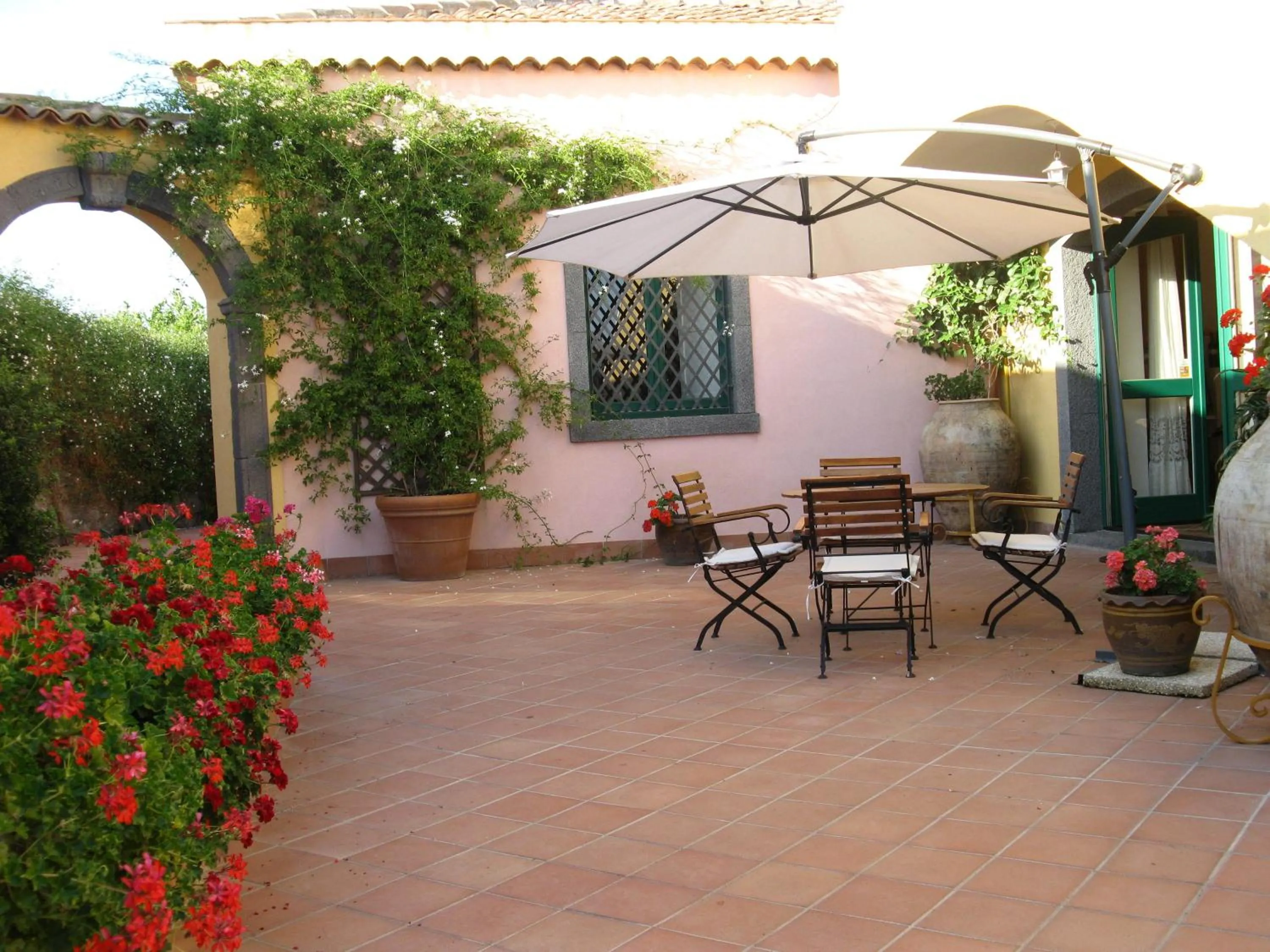 Patio in Torre Archirafi Resort